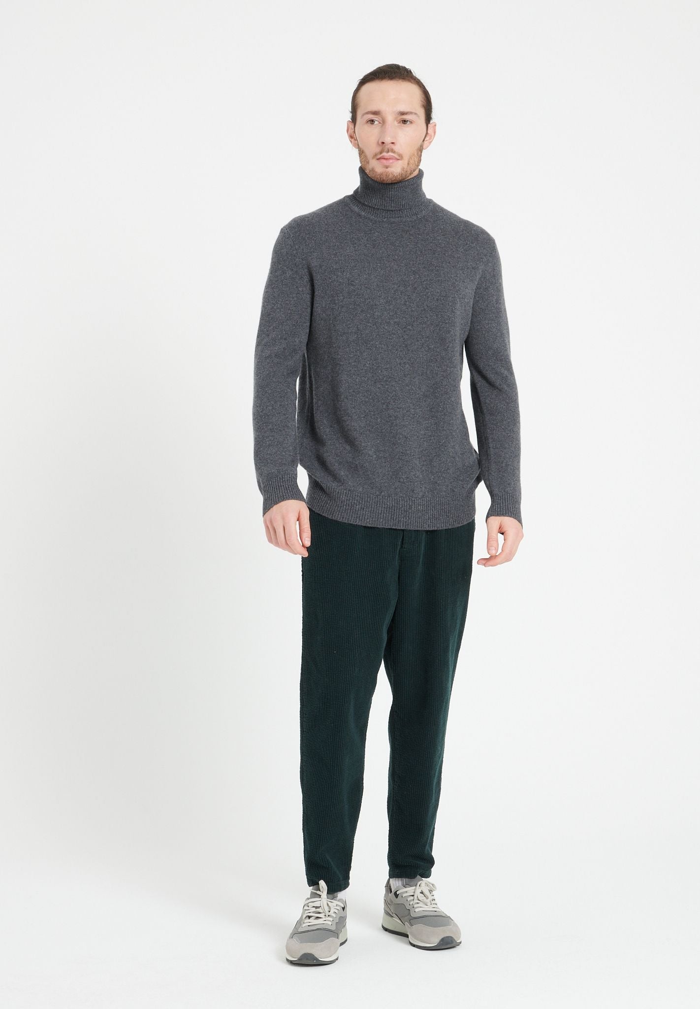 Pure Cashmere 4 ply Turtleneck Sweater (Luke 15)