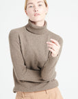 Pure Cashmere 4 Thread Turtleneck Sweater (Lilly 19)