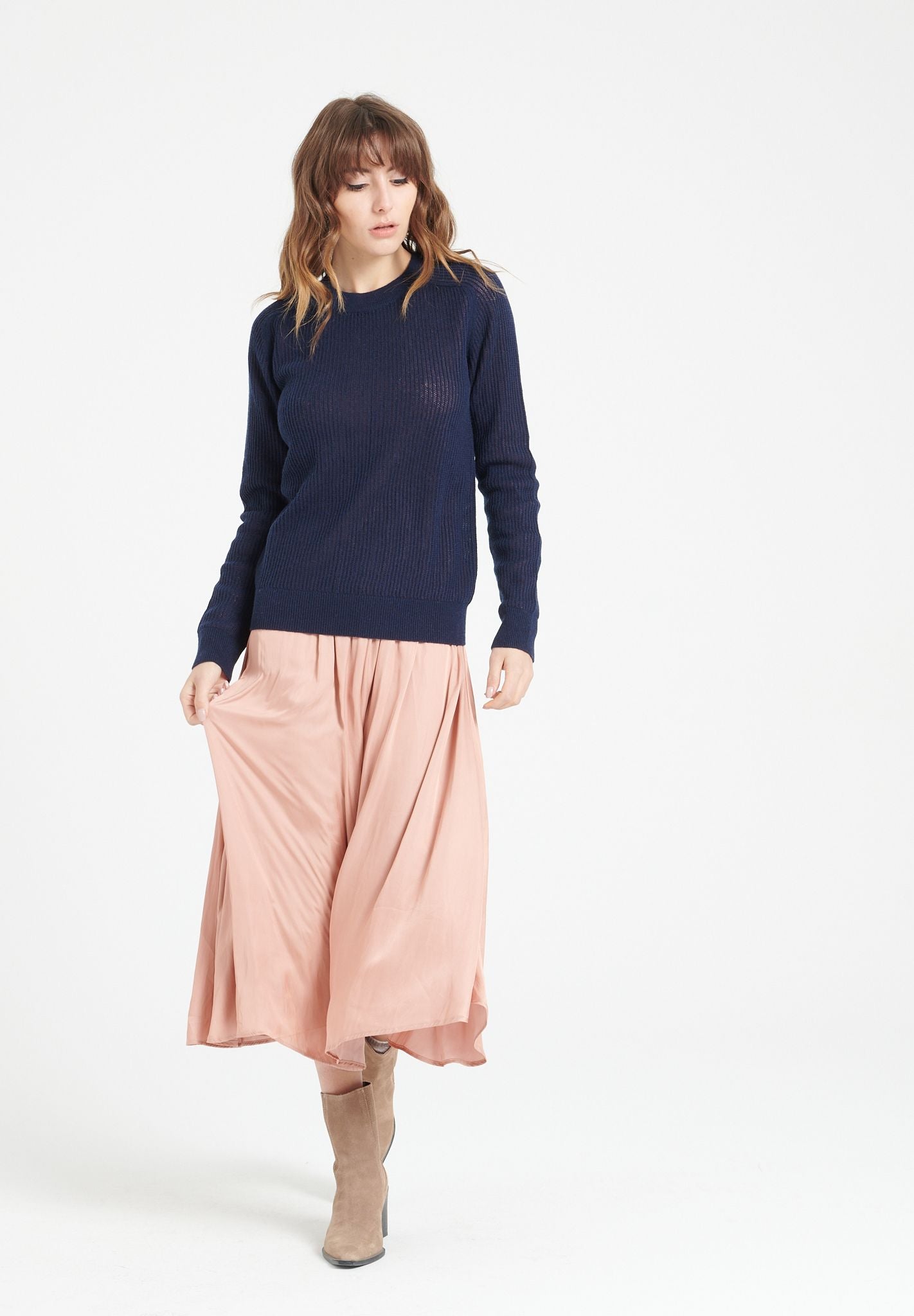 Pure Cashmere Roundneck Sweater (Lilly 23)