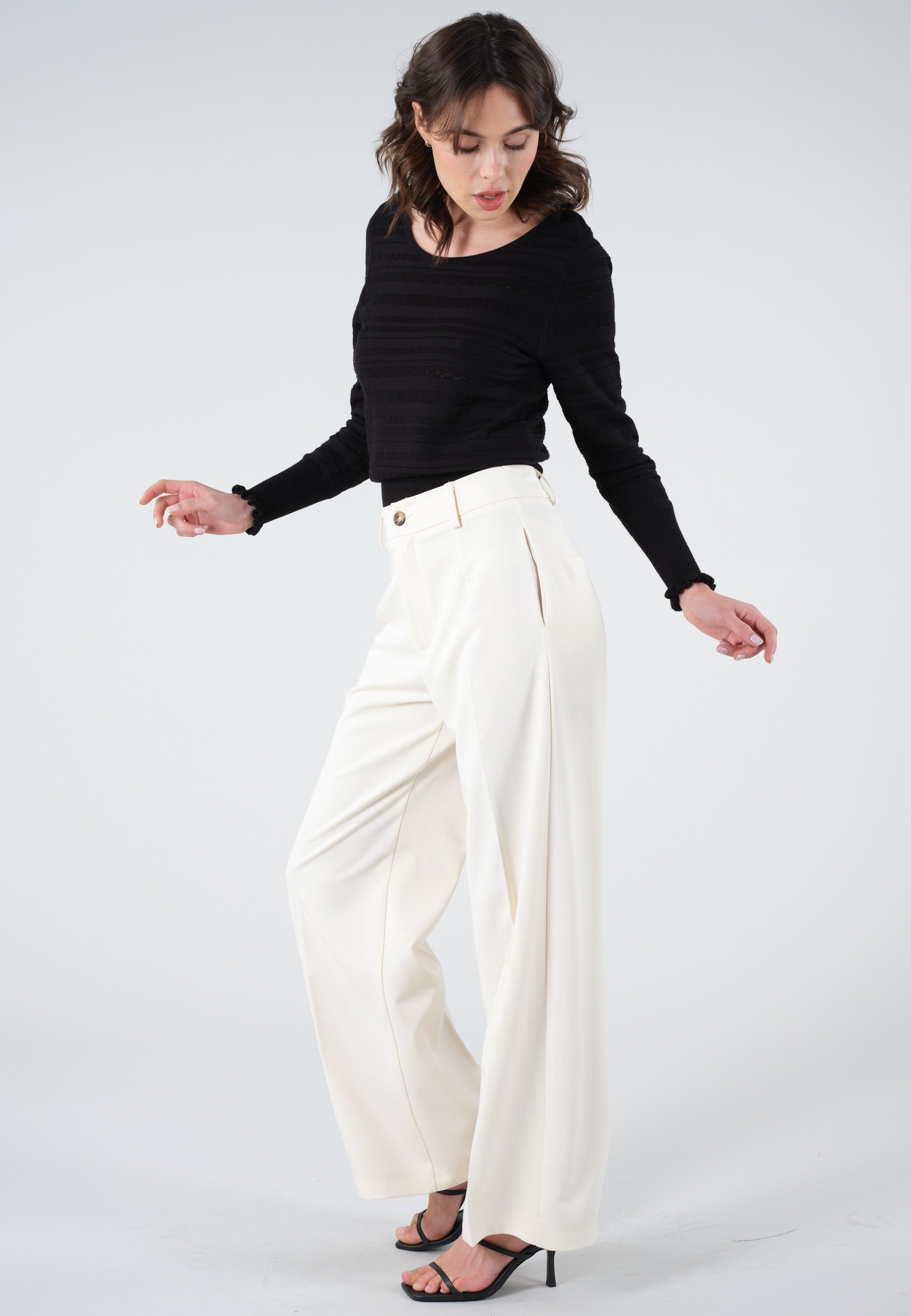 Deeluxe June Roundneck Sweater