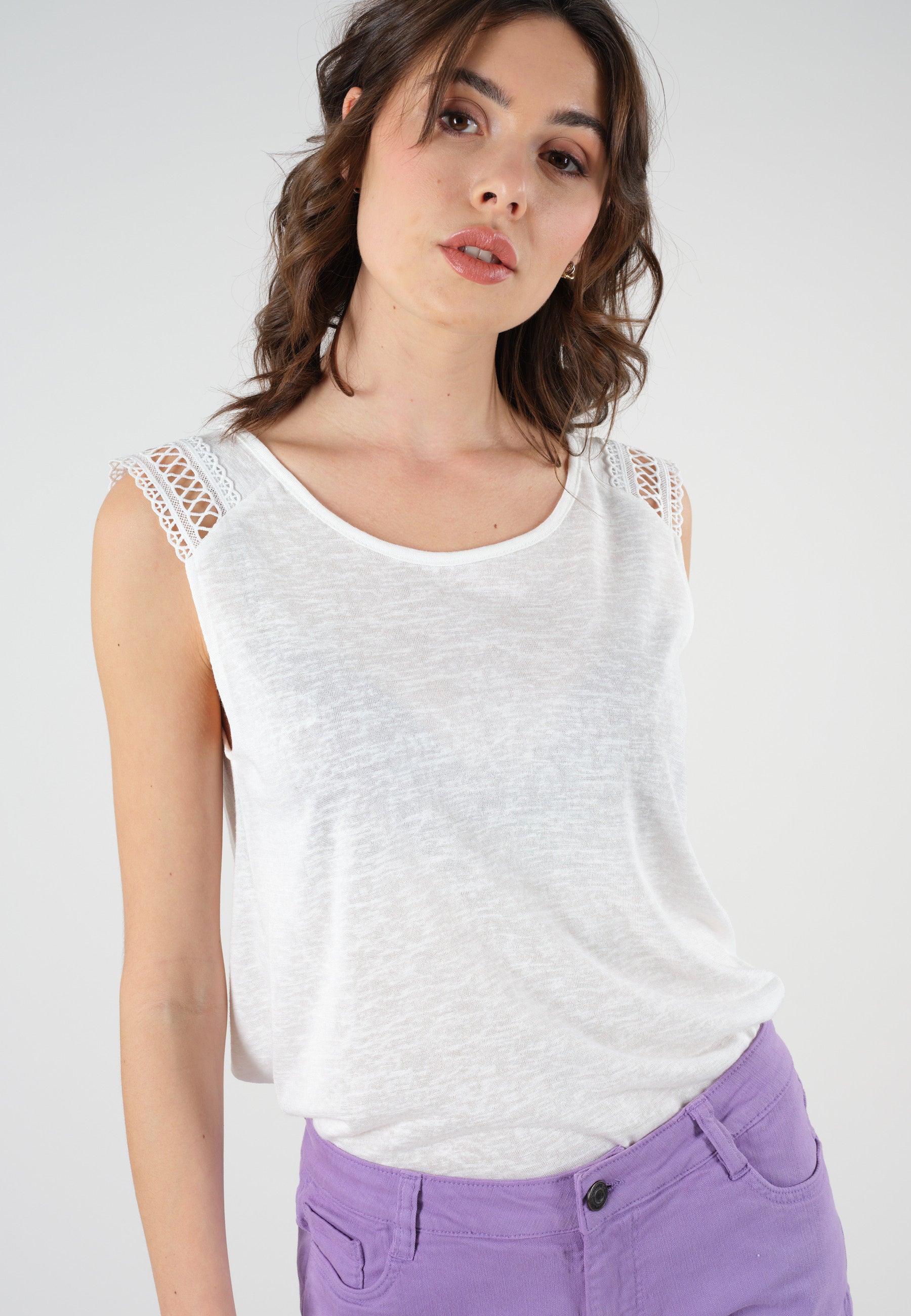 Deeluxe Sally Sleeveless T-Shirt