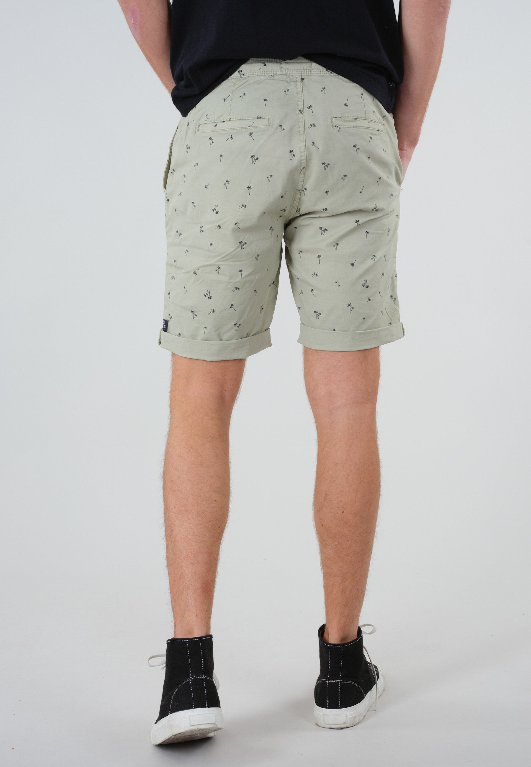 Deeluxe Cloud Shorts