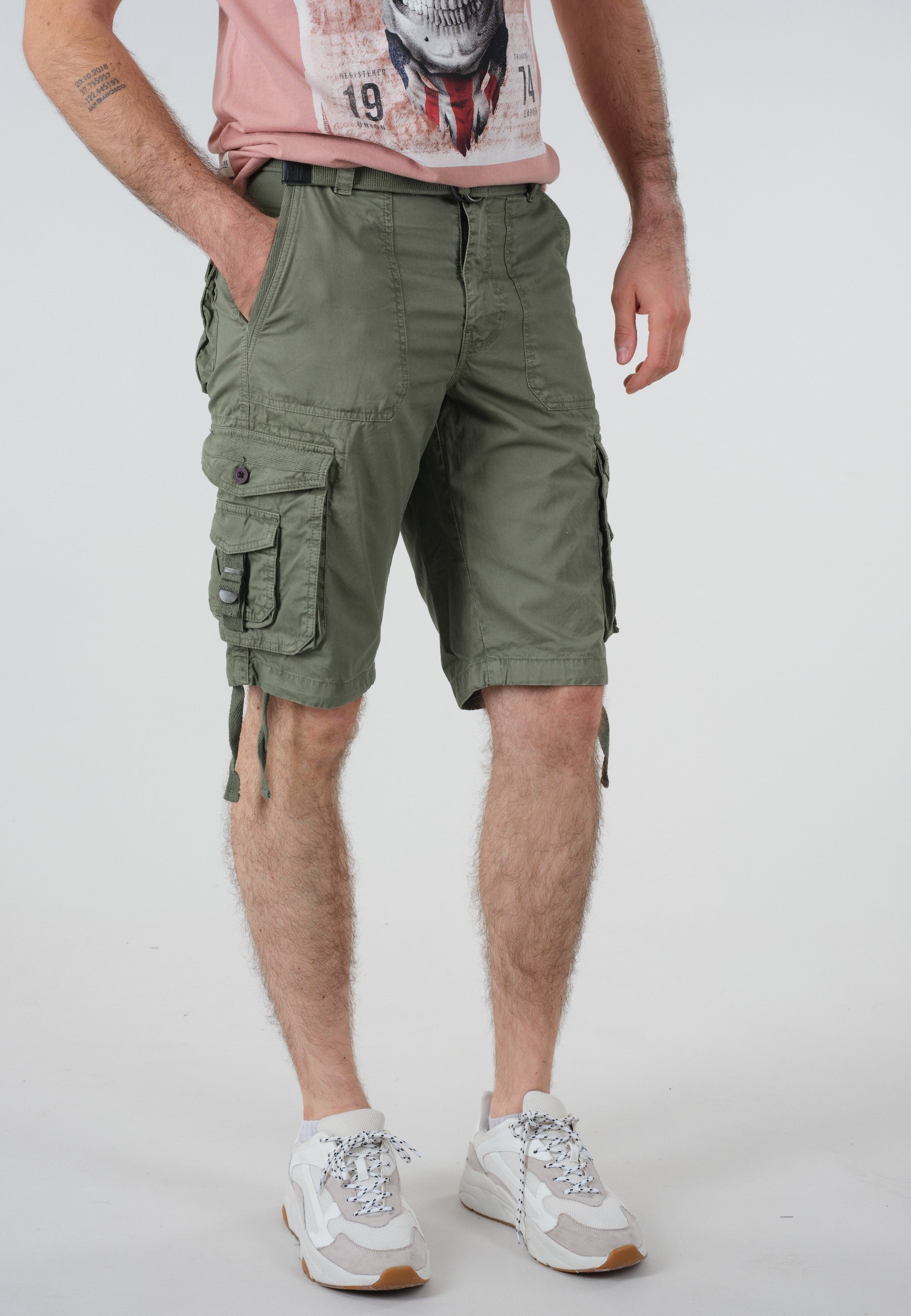 Deeluxe Heaven Cargo Shorts