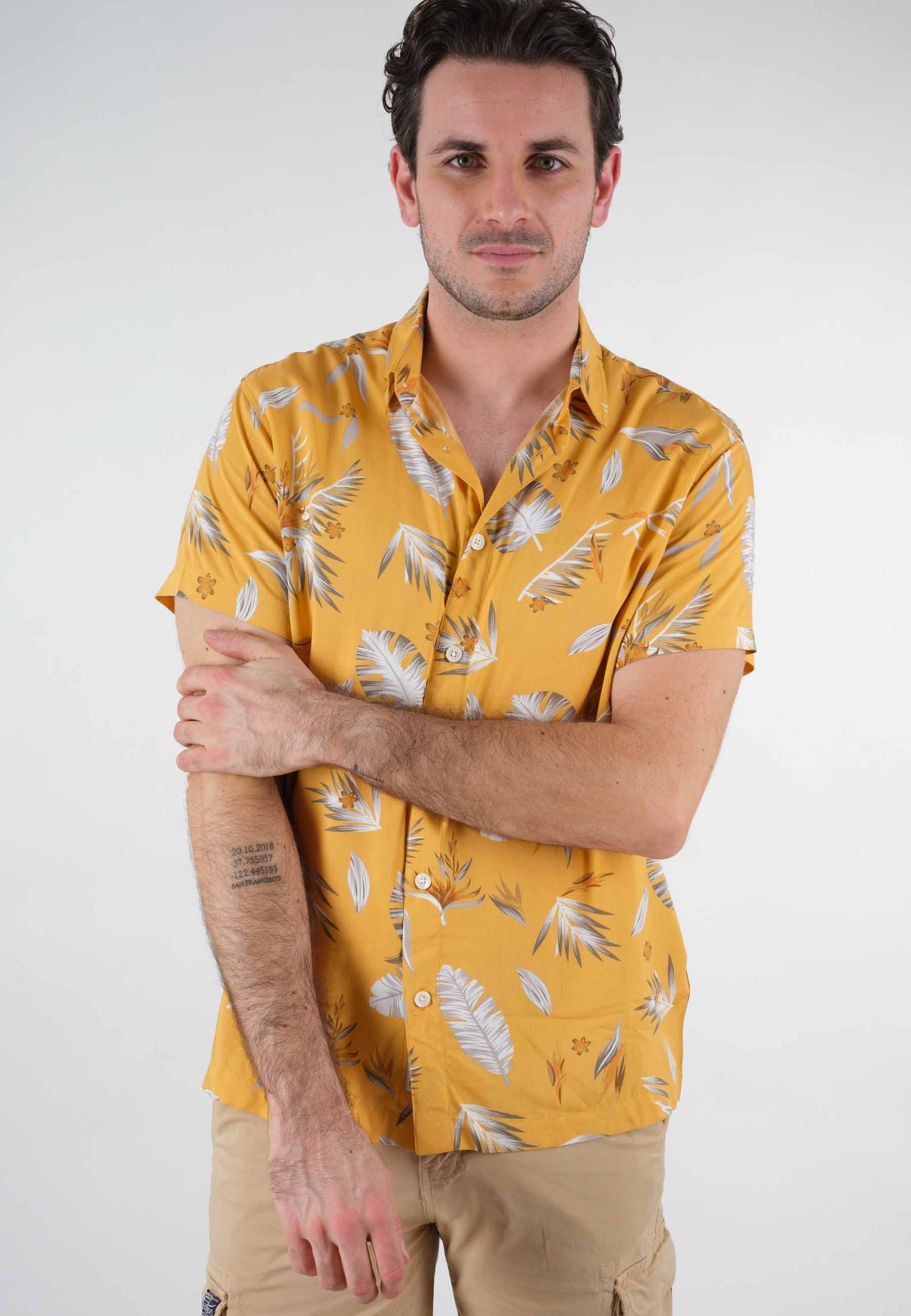 Deeluxe Pearl Short Sleeved Shirt