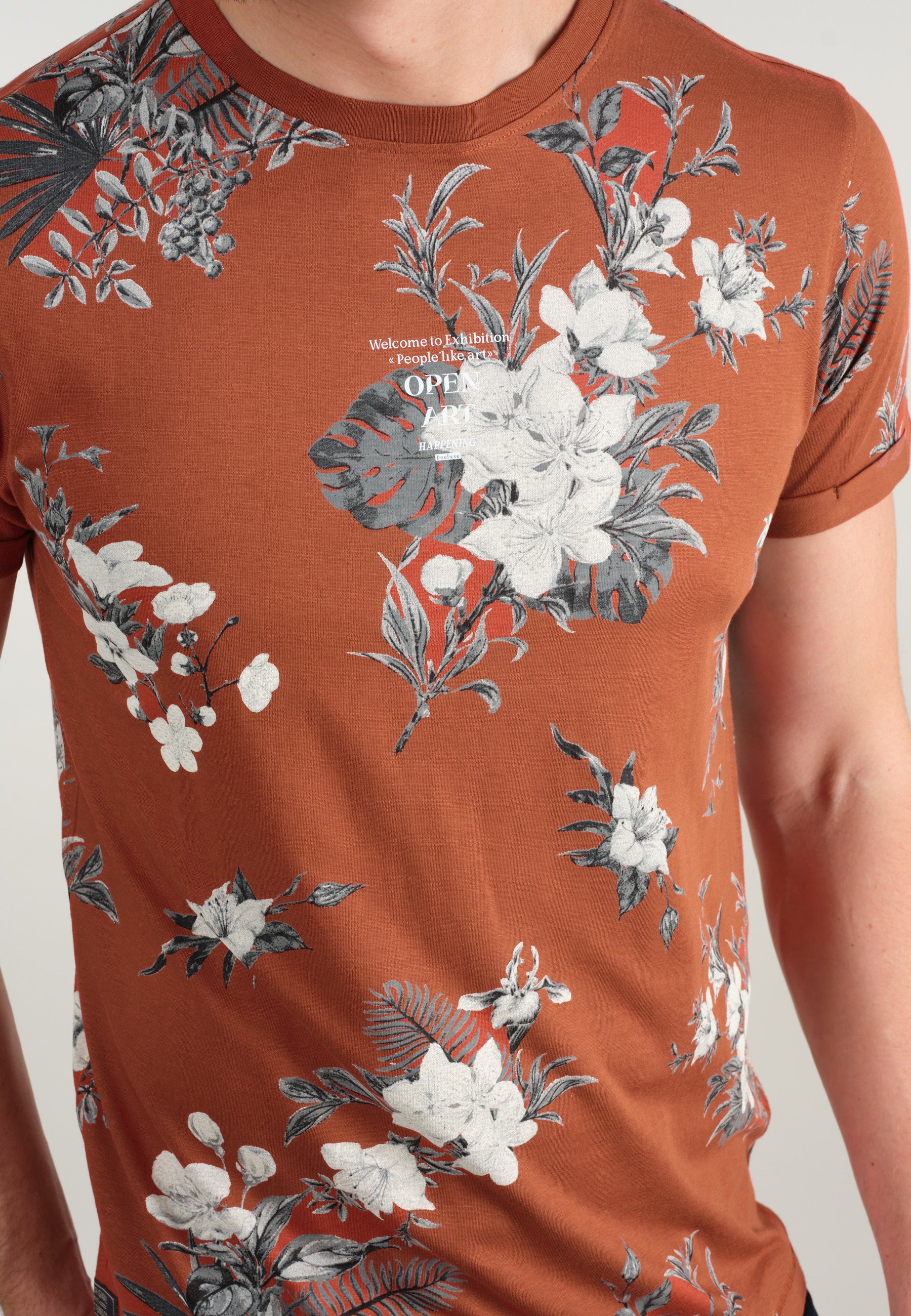 Deeluxe Fall T-Shirt
