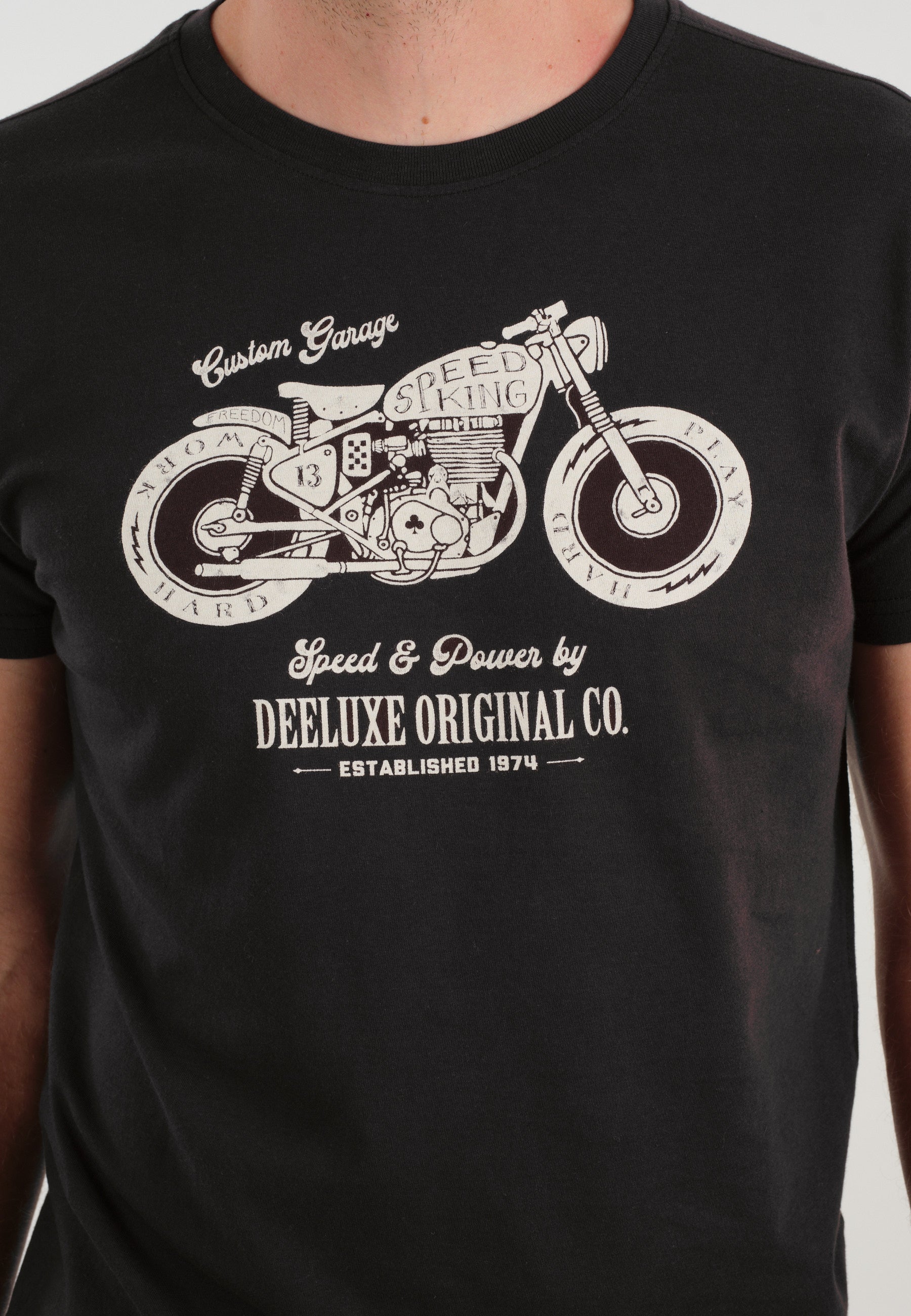 Deeluxe Garage T-Shirt