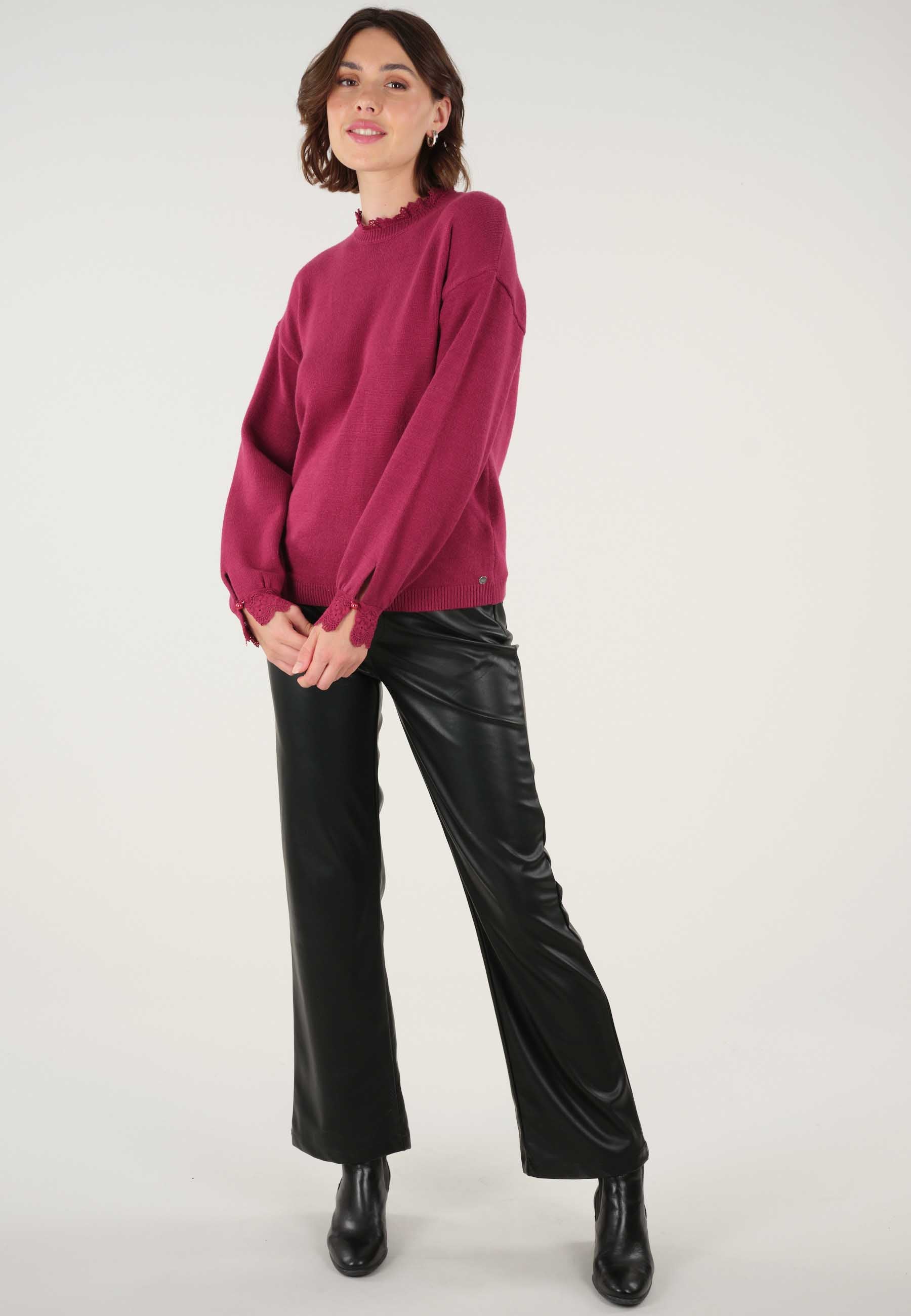 Deeluxe Anntai Roundneck Sweater