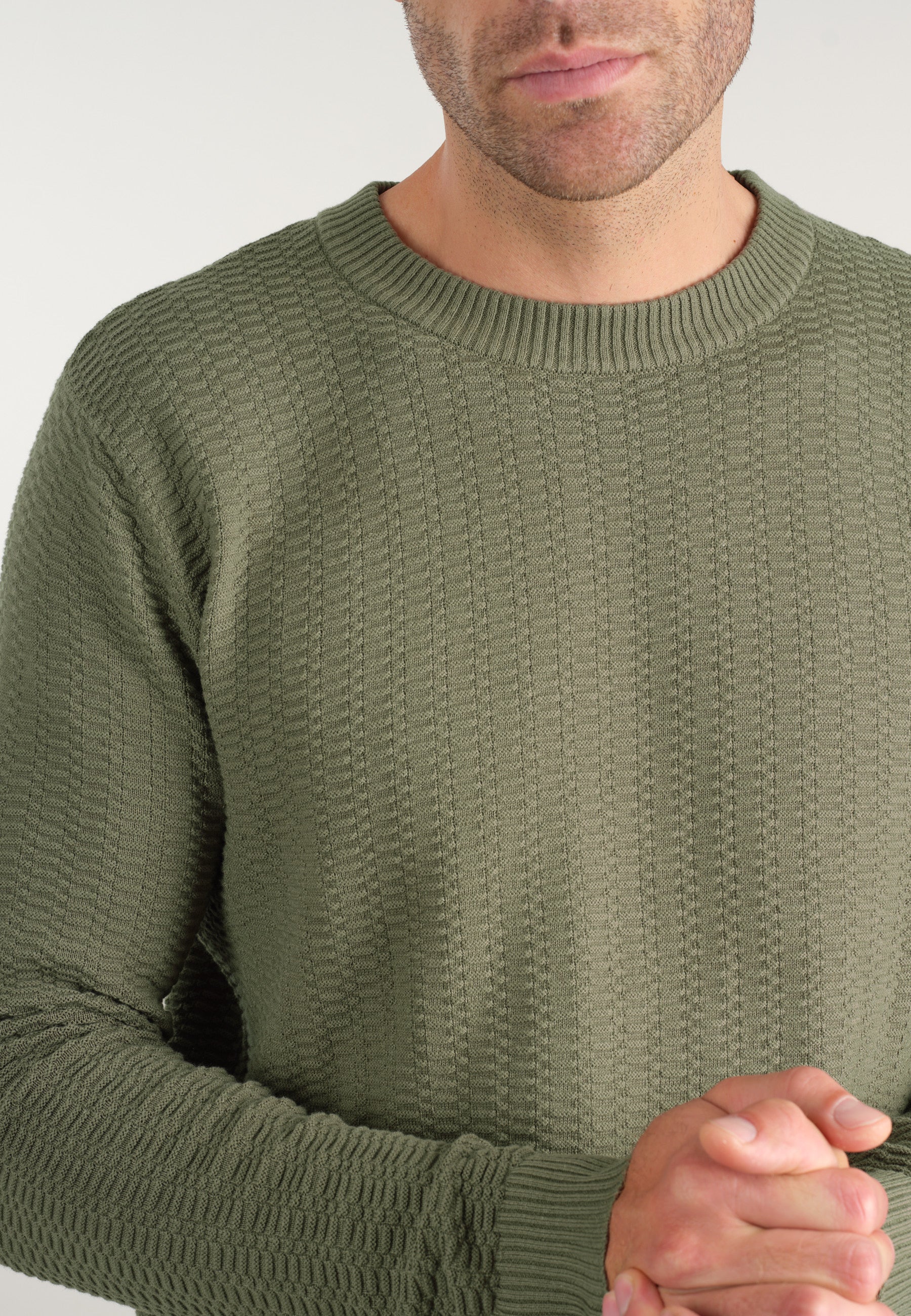 Deeluxe Bilo Roundneck Sweater