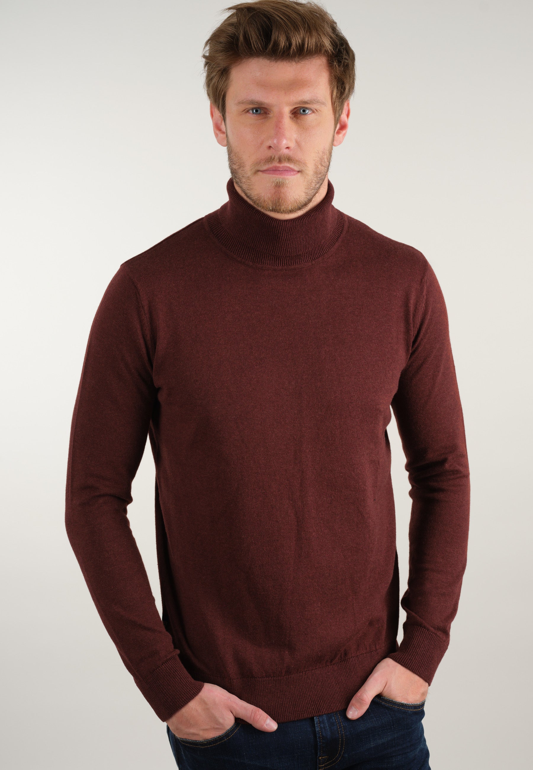 Deeluxe Rollup Rollneck Sweater