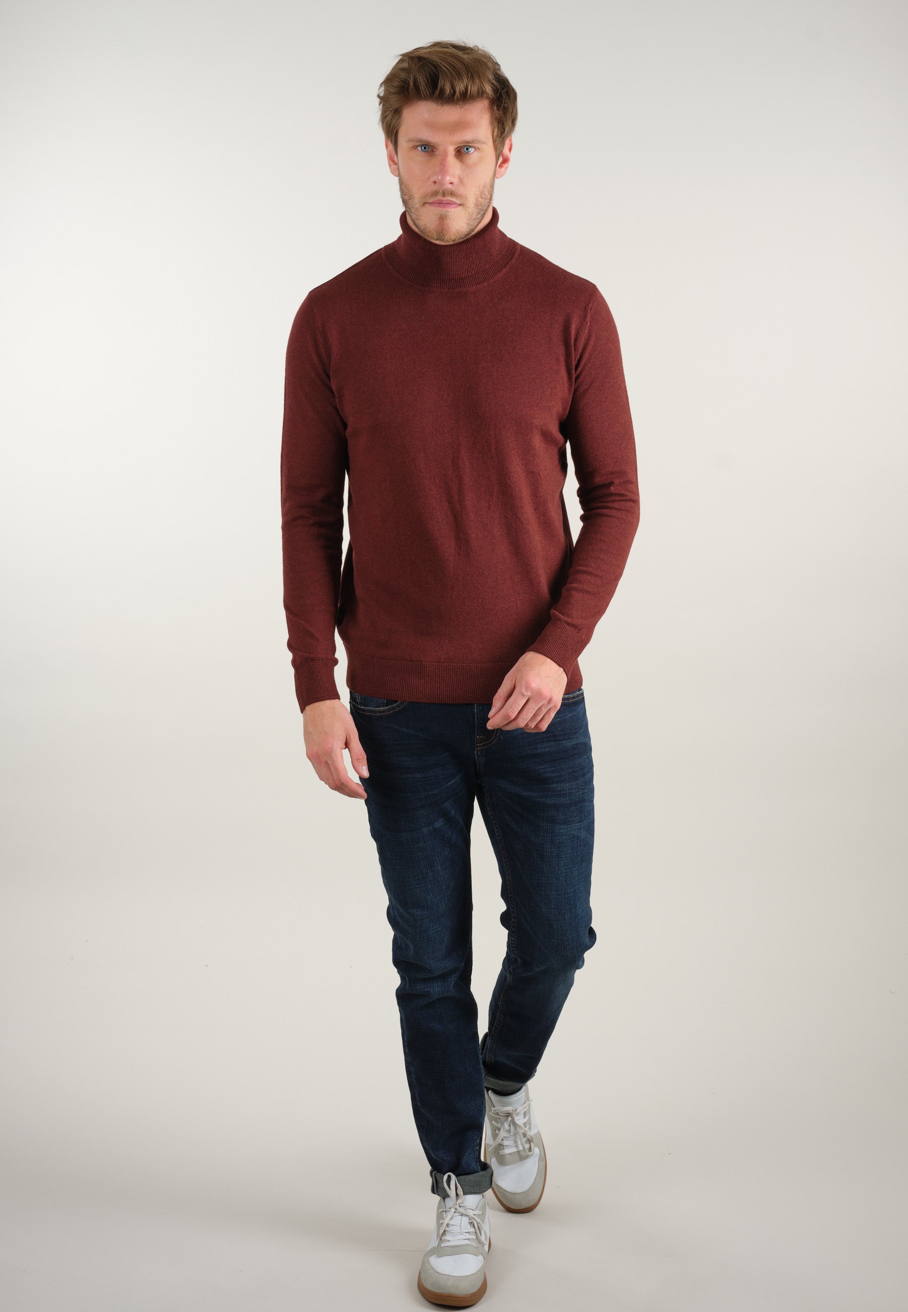 Deeluxe Rollup Rollneck Sweater