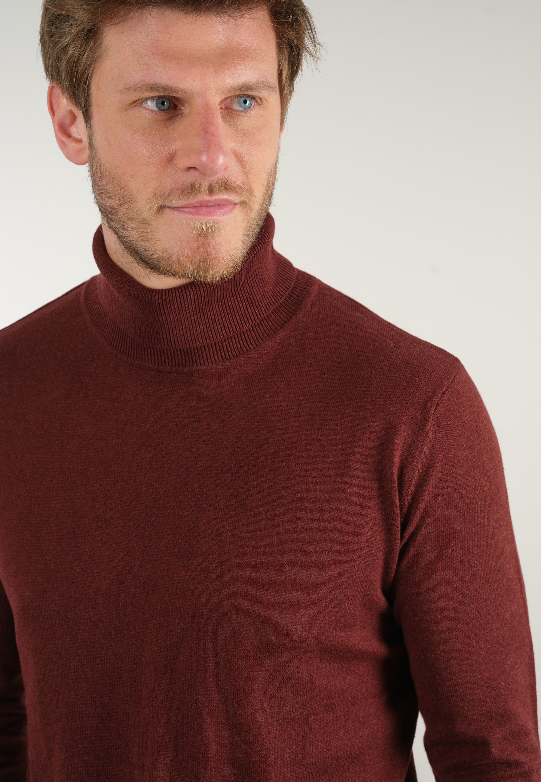Deeluxe Rollup Rollneck Sweater