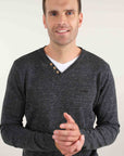 Deeluxe Single V Neck Sweater