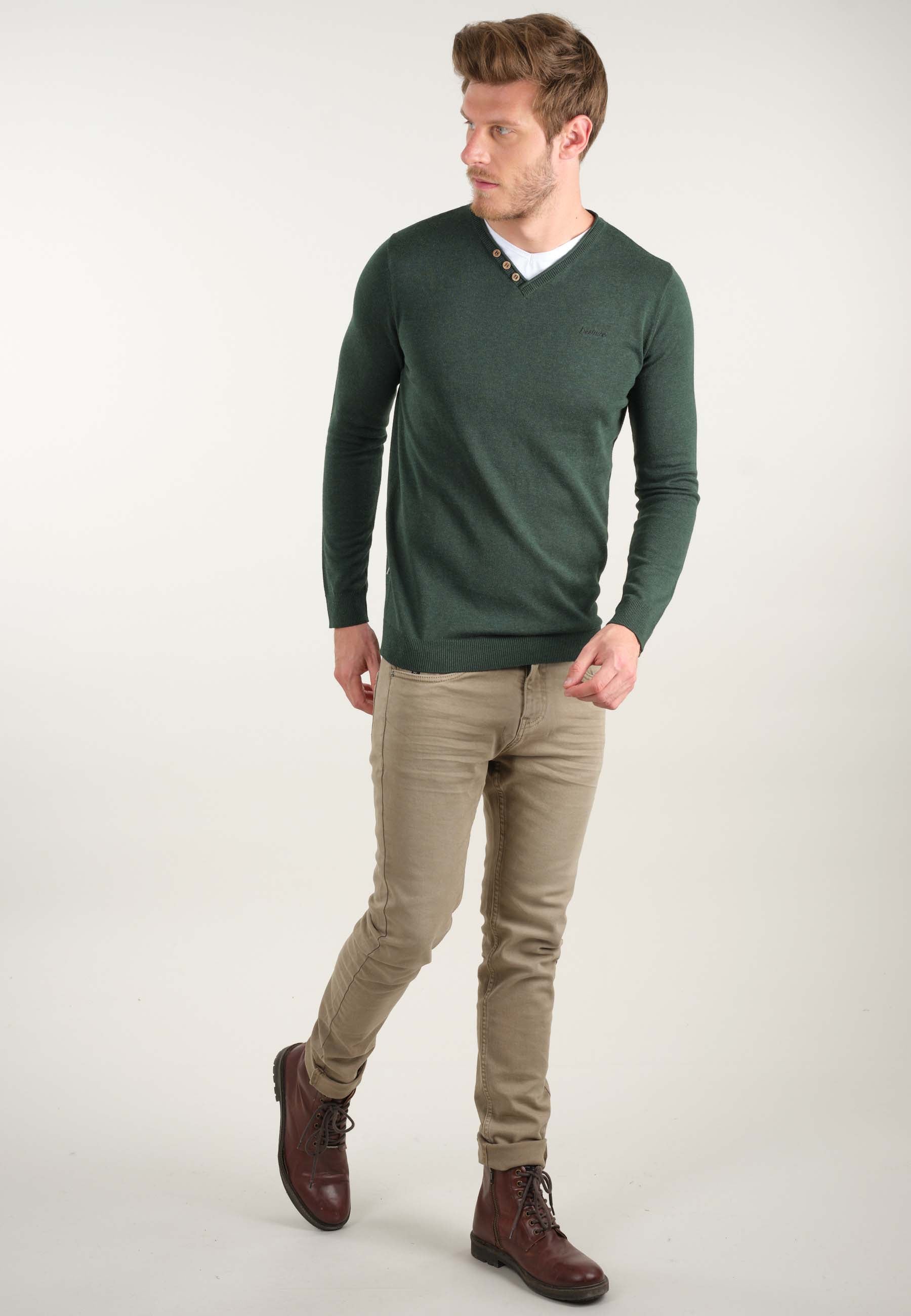 Deeluxe Single V Neck Sweater