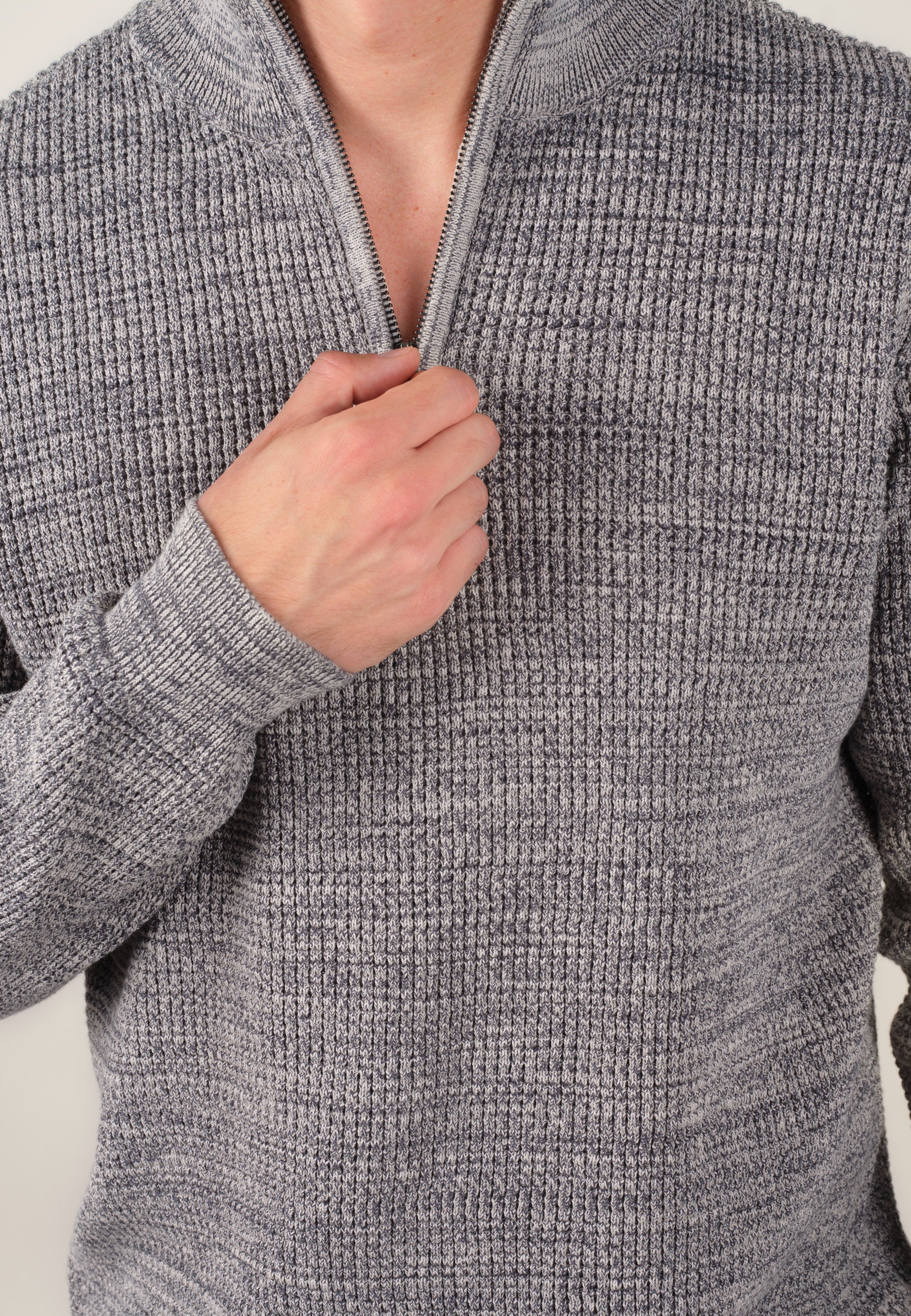 Deeluxe Henley Truck Sweater
