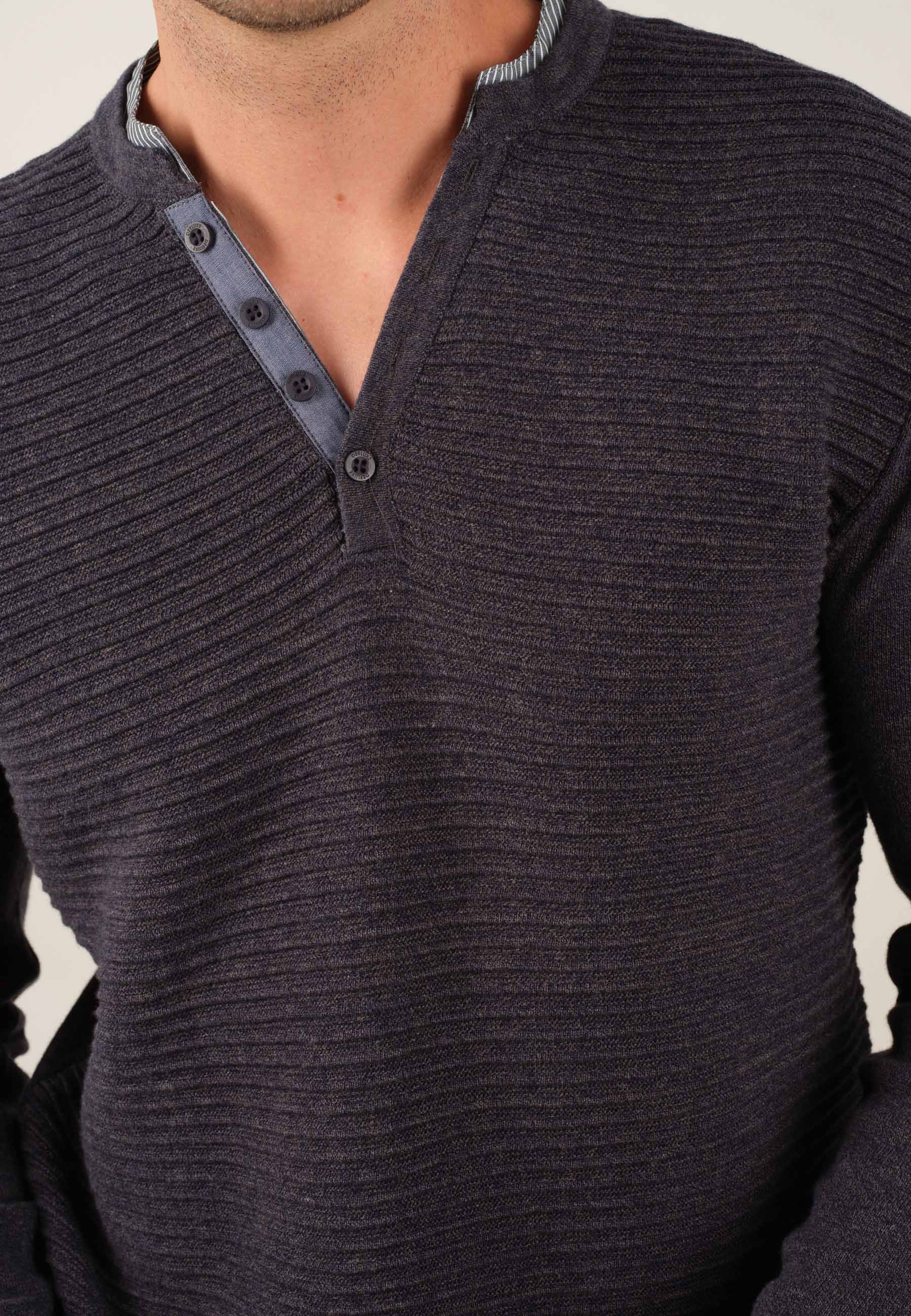 Deeluxe Joyason V Neck Sweater