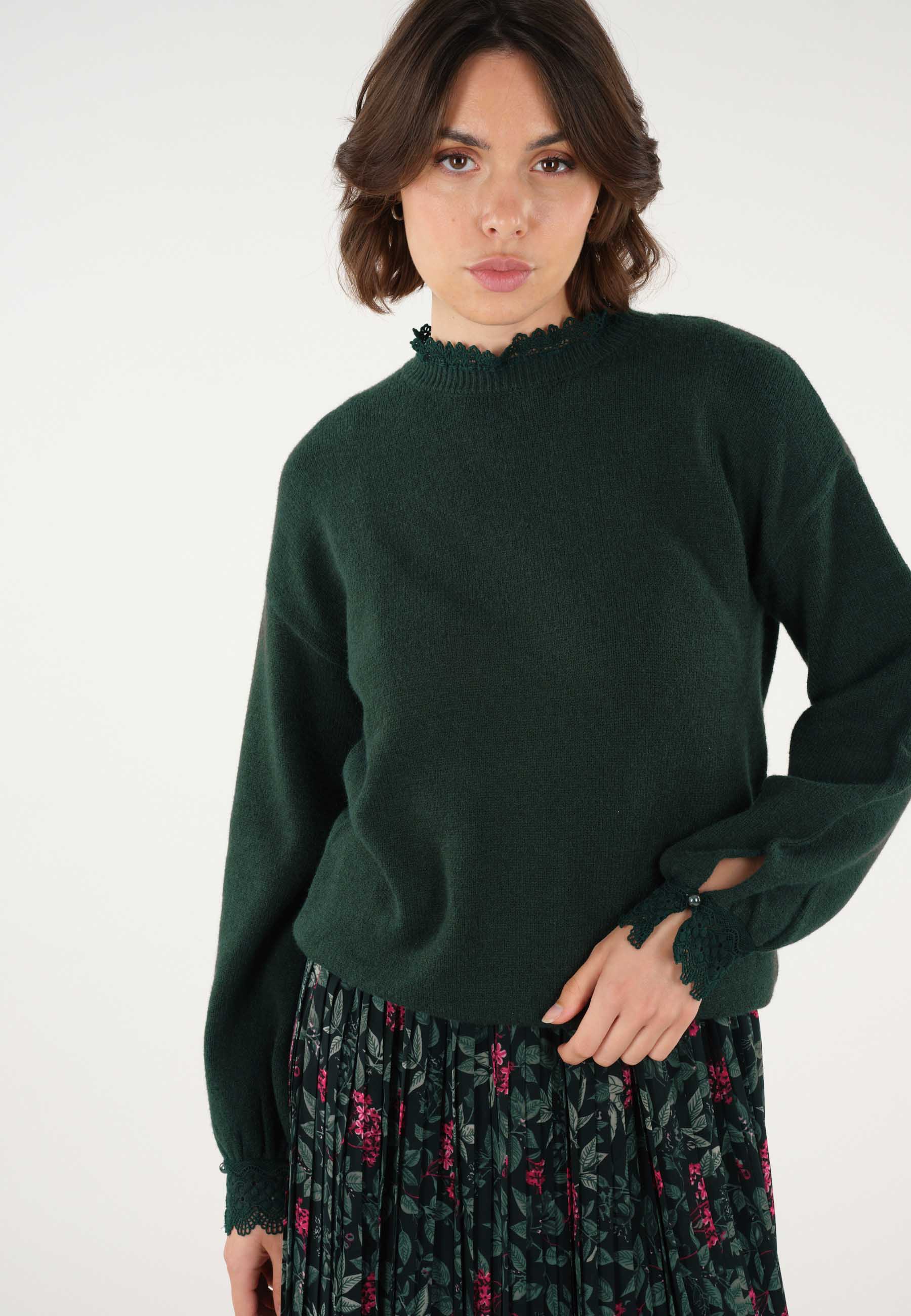 Deeluxe Anntai Roundneck Sweater