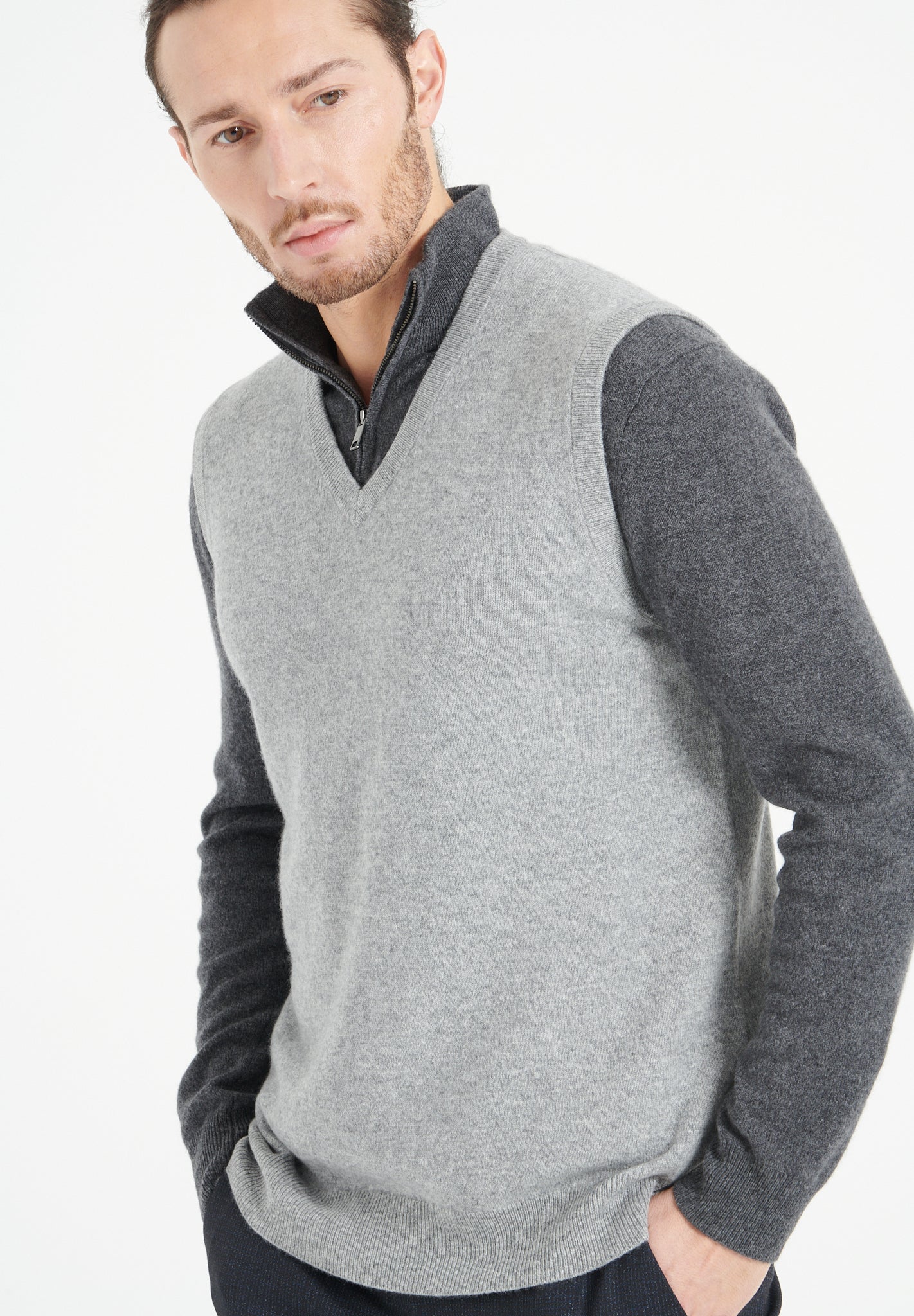 Pure Cashmere 2 Ply Sleeveless Vest (Luke 9)