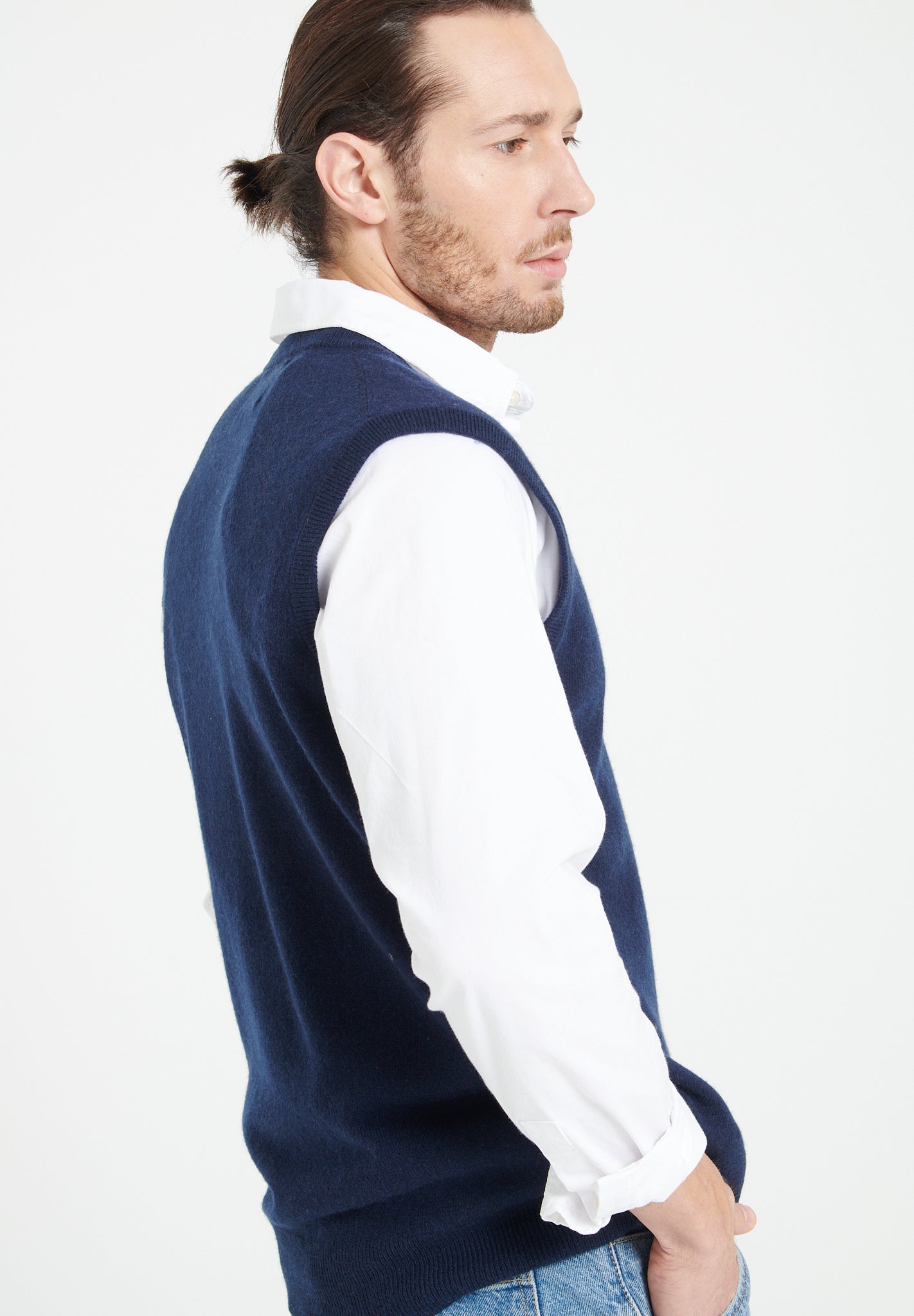 Pure Cashmere 2 Ply Sleeveless Vest (Luke 9)