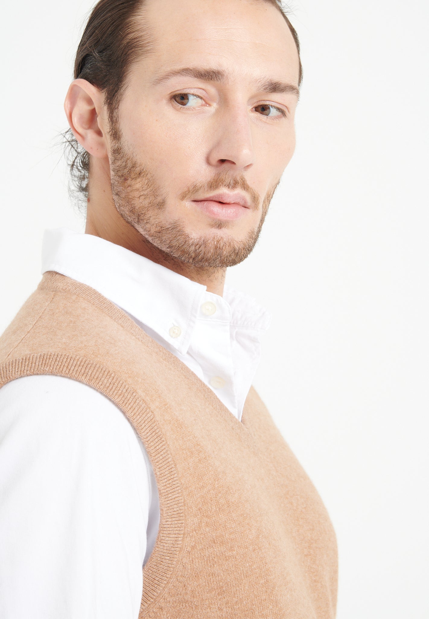Pure Cashmere 2 Ply Sleeveless Vest (Luke 9)