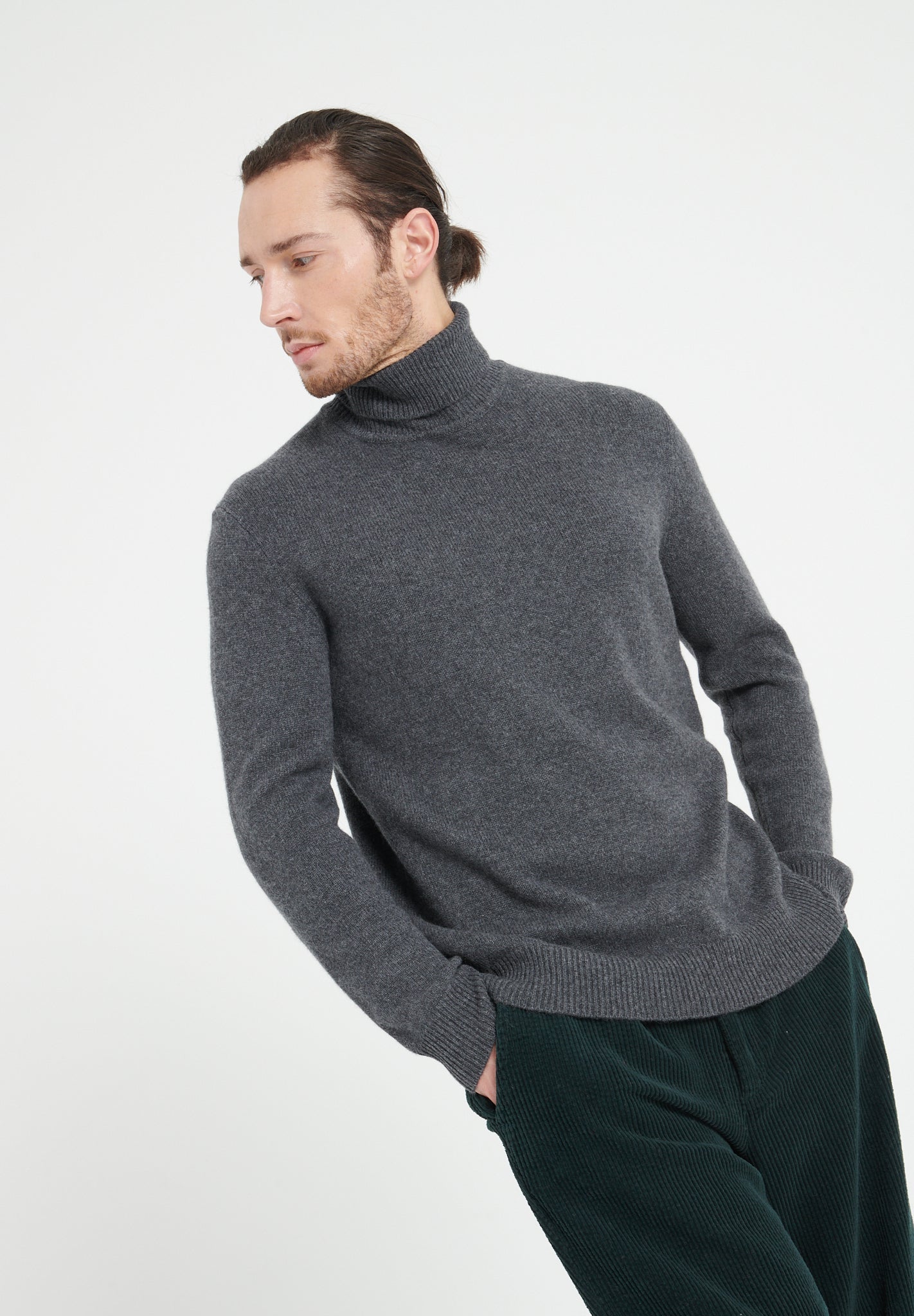 Pure Cashmere 4 ply Turtleneck Sweater (Luke 15)