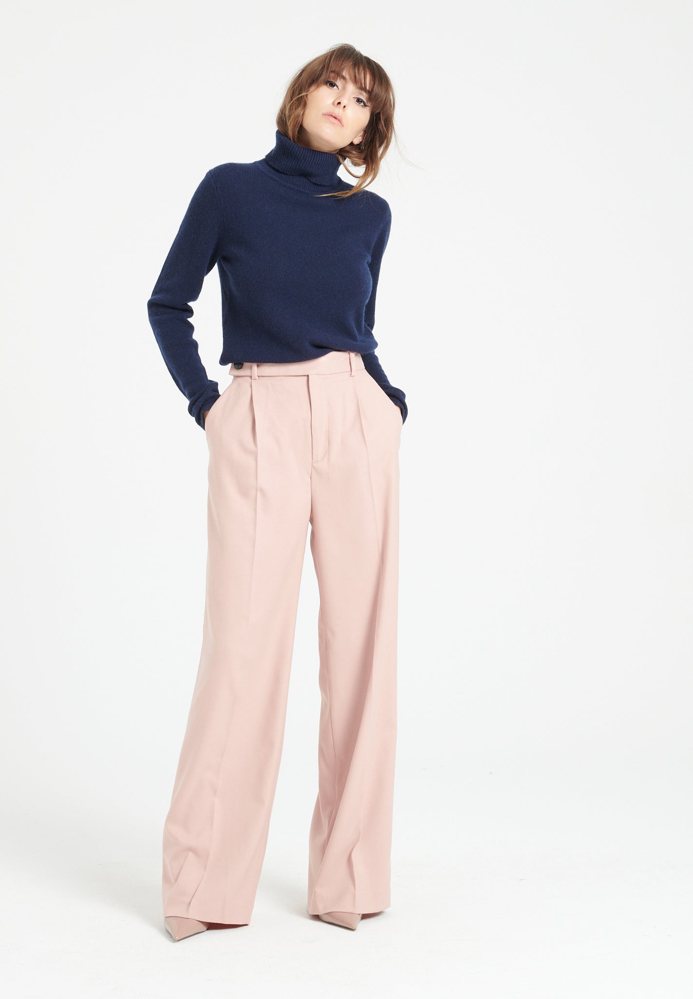 Pure Cashmere 4 Thread Turtleneck Sweater (Lilly 19)