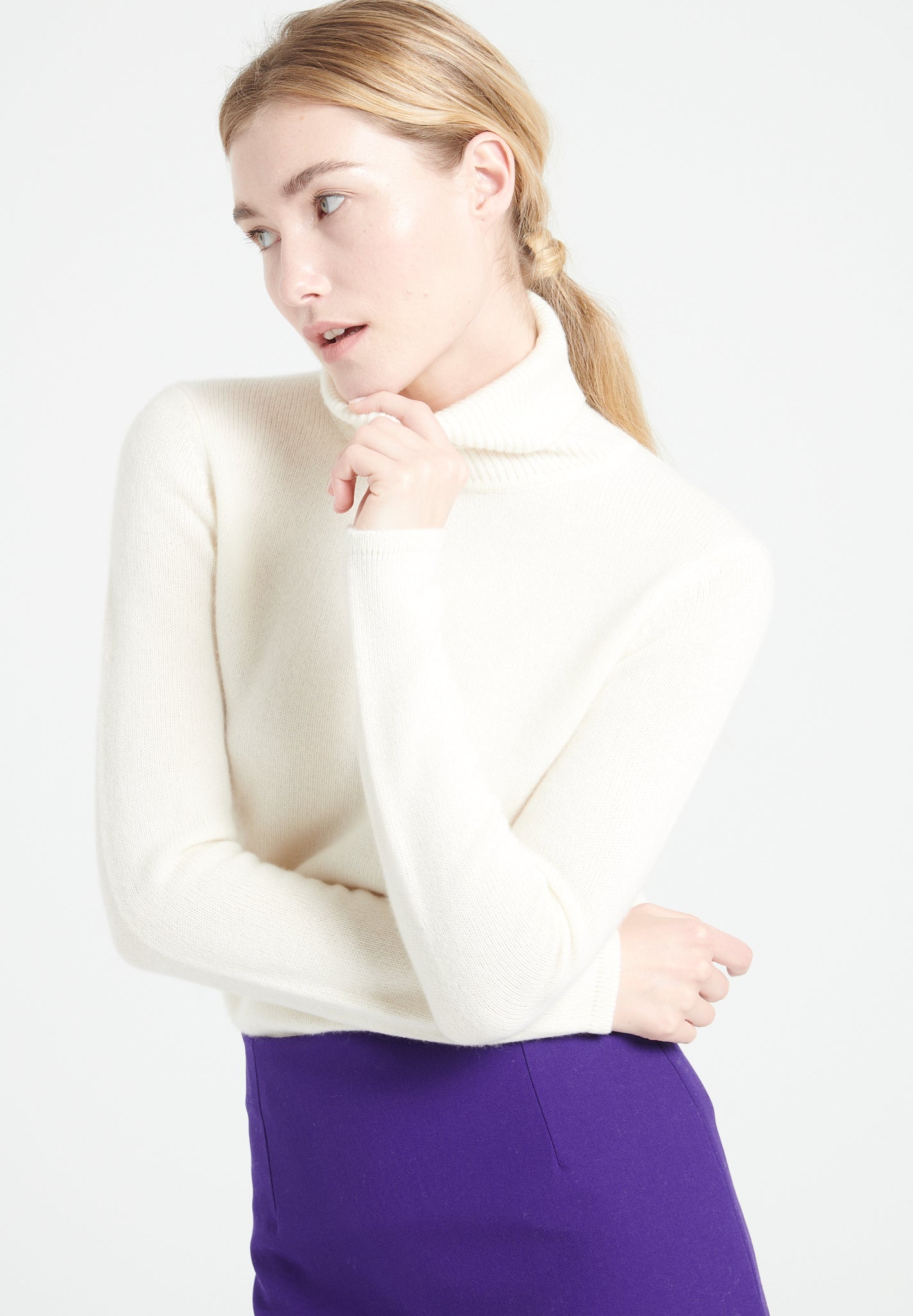 Pure Cashmere 4 Thread Turtleneck Sweater (Lilly 19)