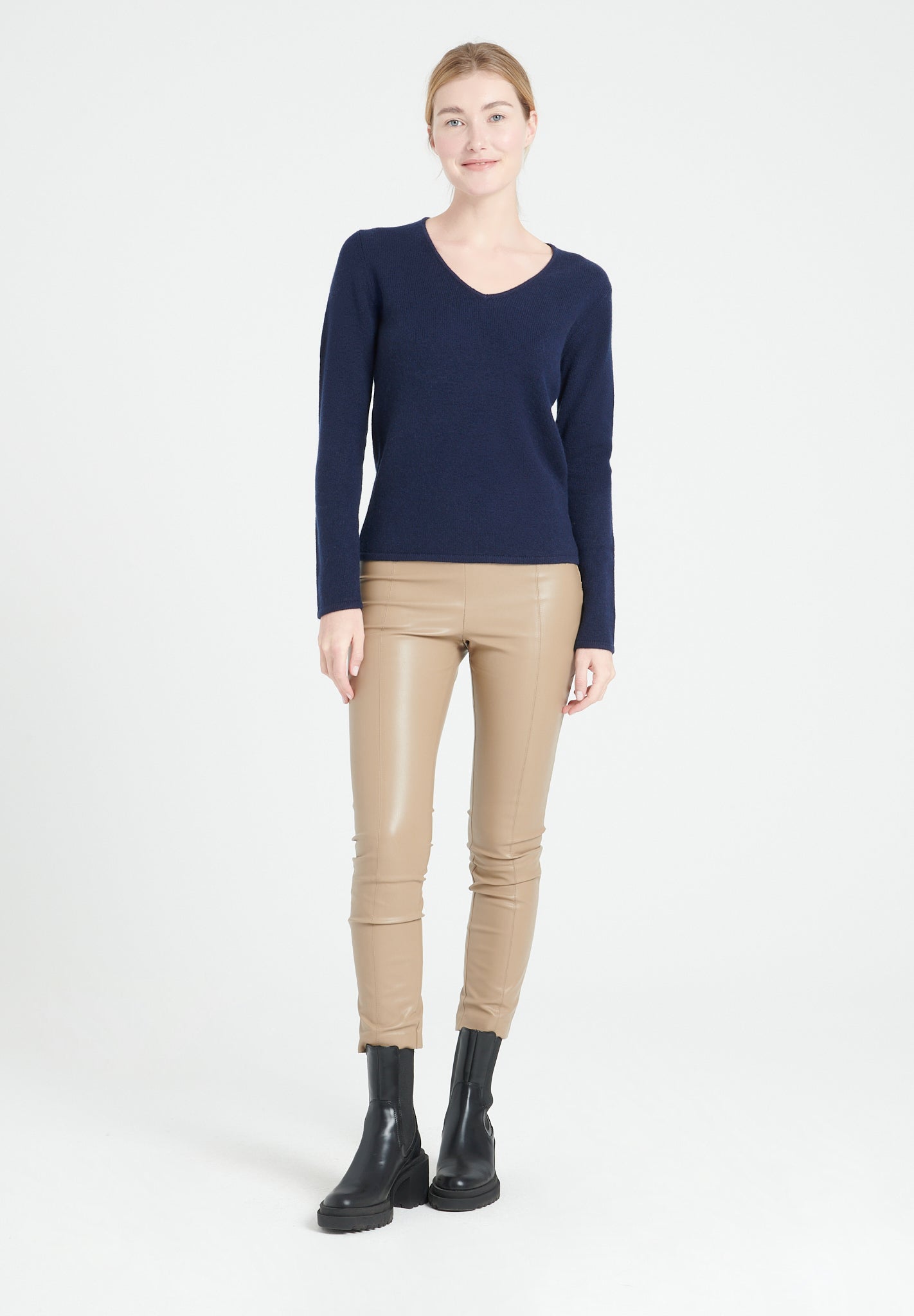Pure Cashmere 4 Thread V-Neck Sweater (Lilly 20)