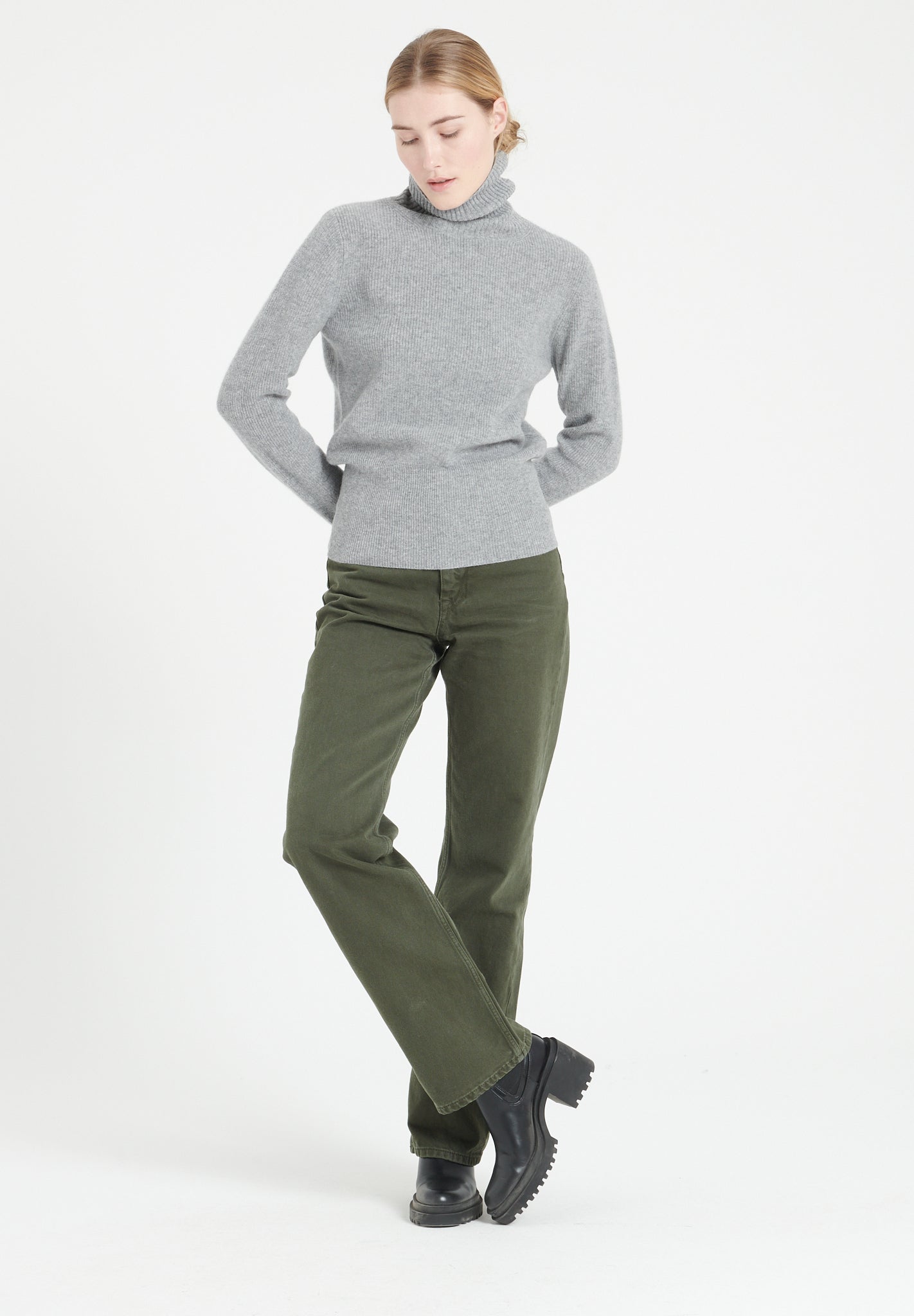 Pure Cashmere Rib Knit Turtleneck Sweater (Lilly 21)
