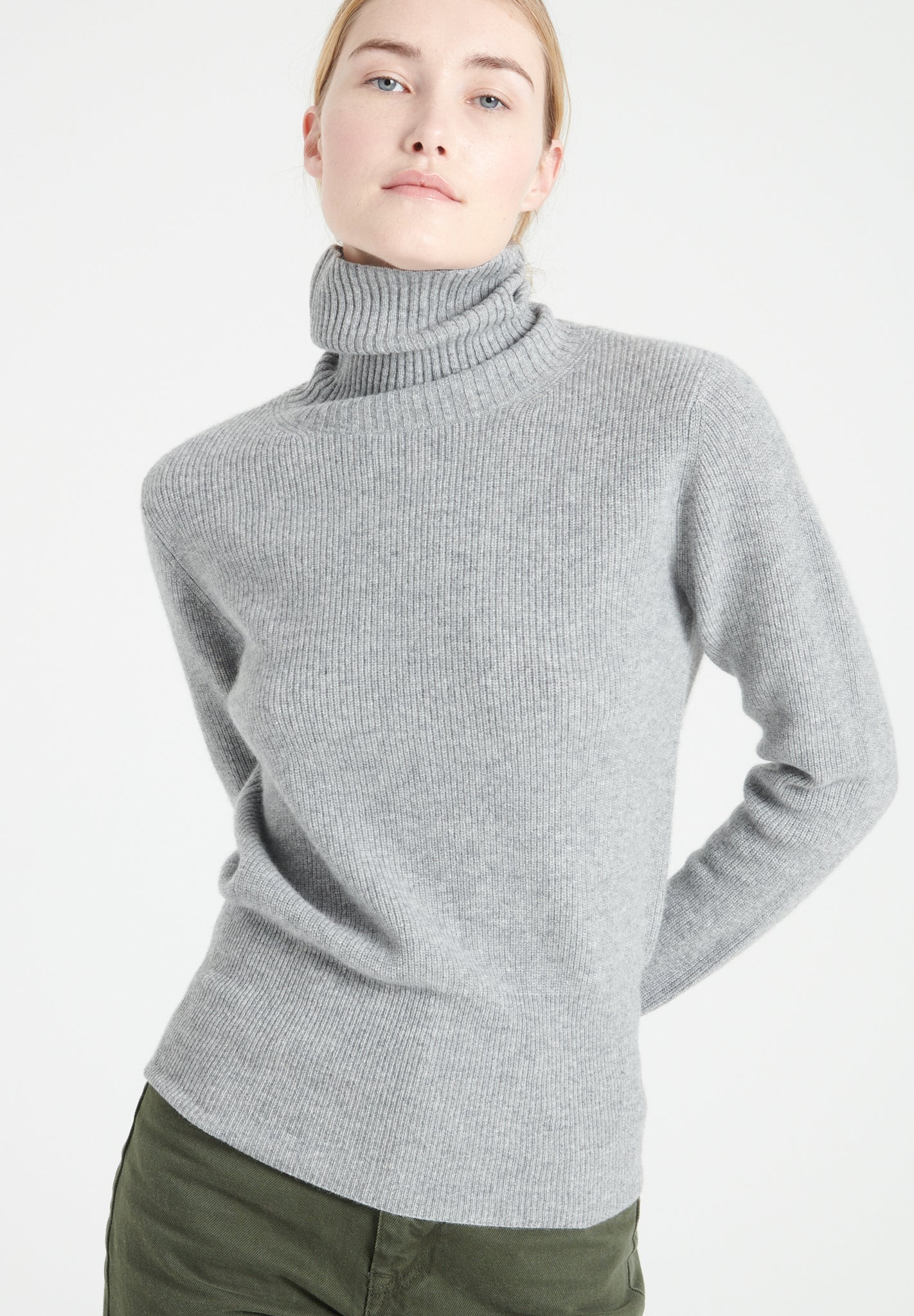 Pure Cashmere Rib Knit Turtleneck Sweater (Lilly 21)