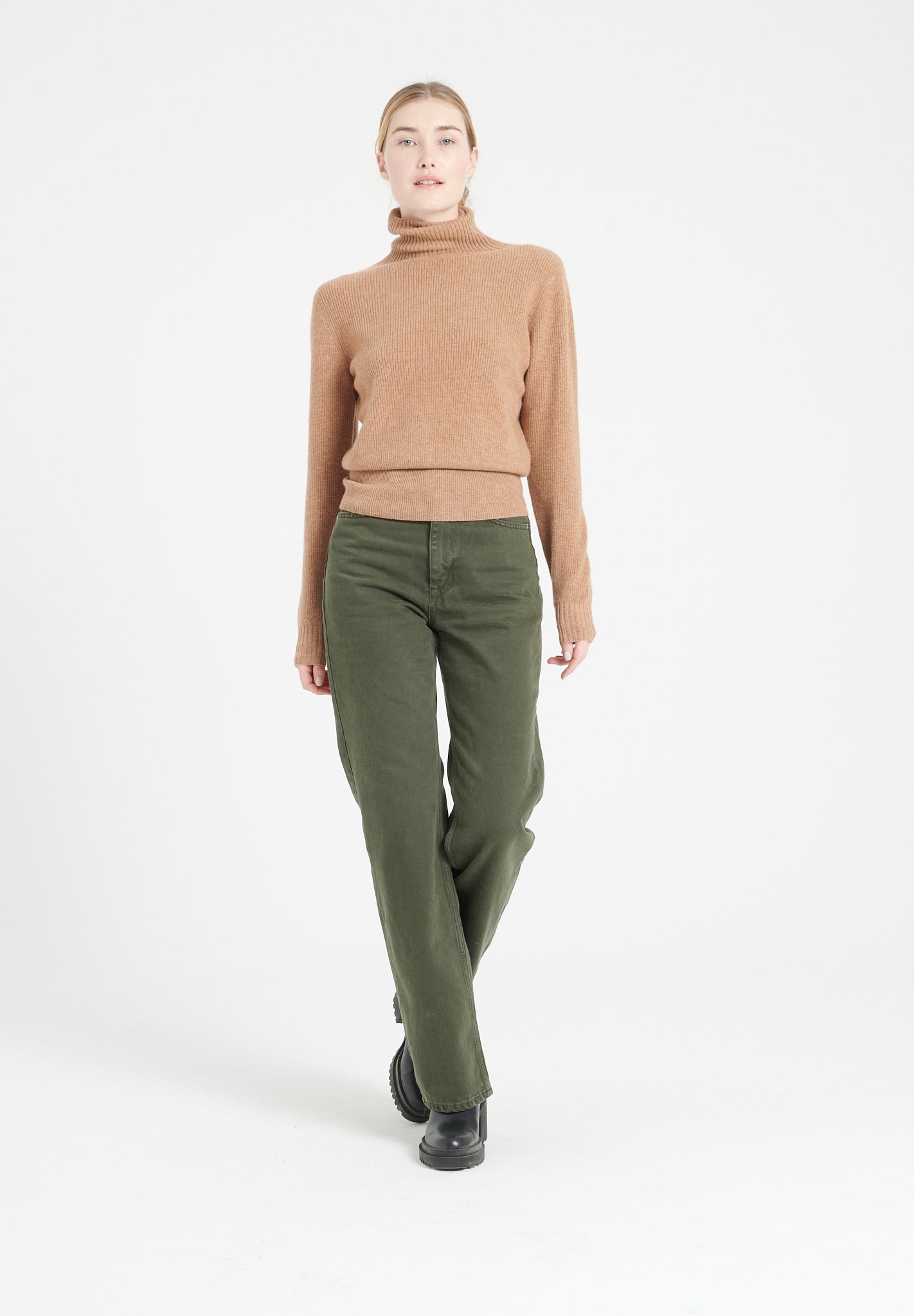 Pure Cashmere Rib Knit Turtleneck Sweater (Lilly 21)