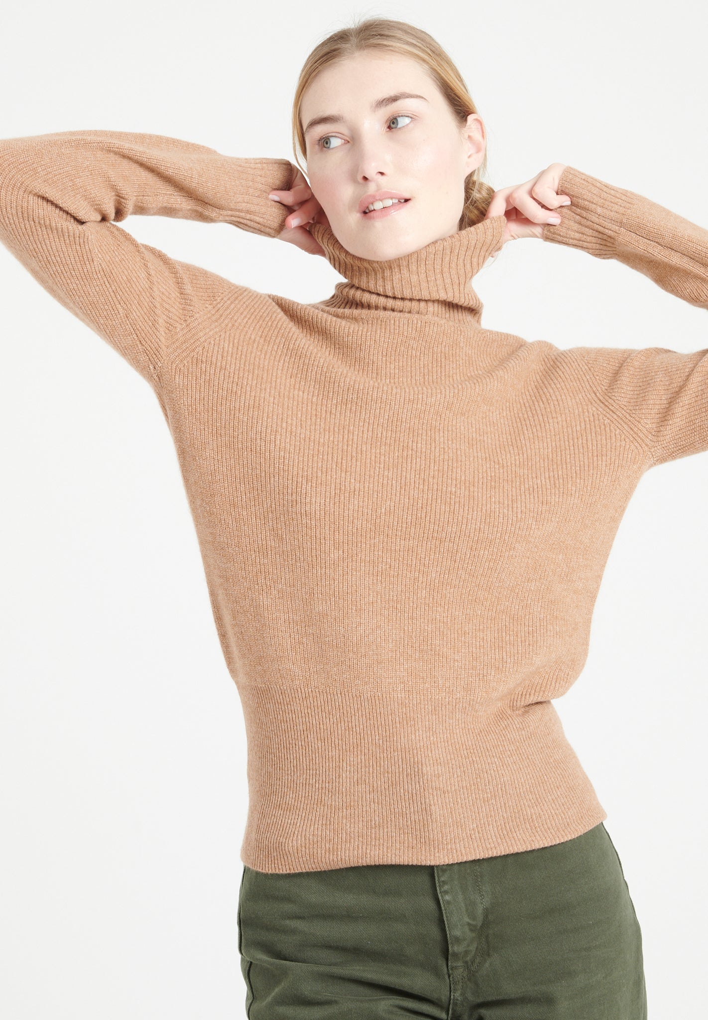 Pure Cashmere Rib Knit Turtleneck Sweater (Lilly 21)