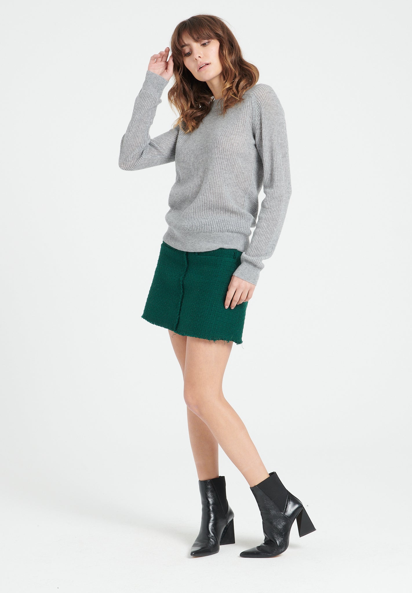 Pure Cashmere Roundneck Sweater (Lilly 23)