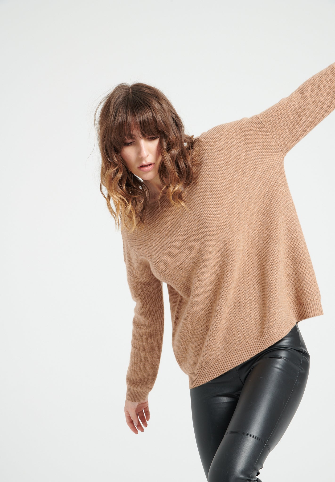 Pure Cashmere Roundneck Sweater (Lilly 25)