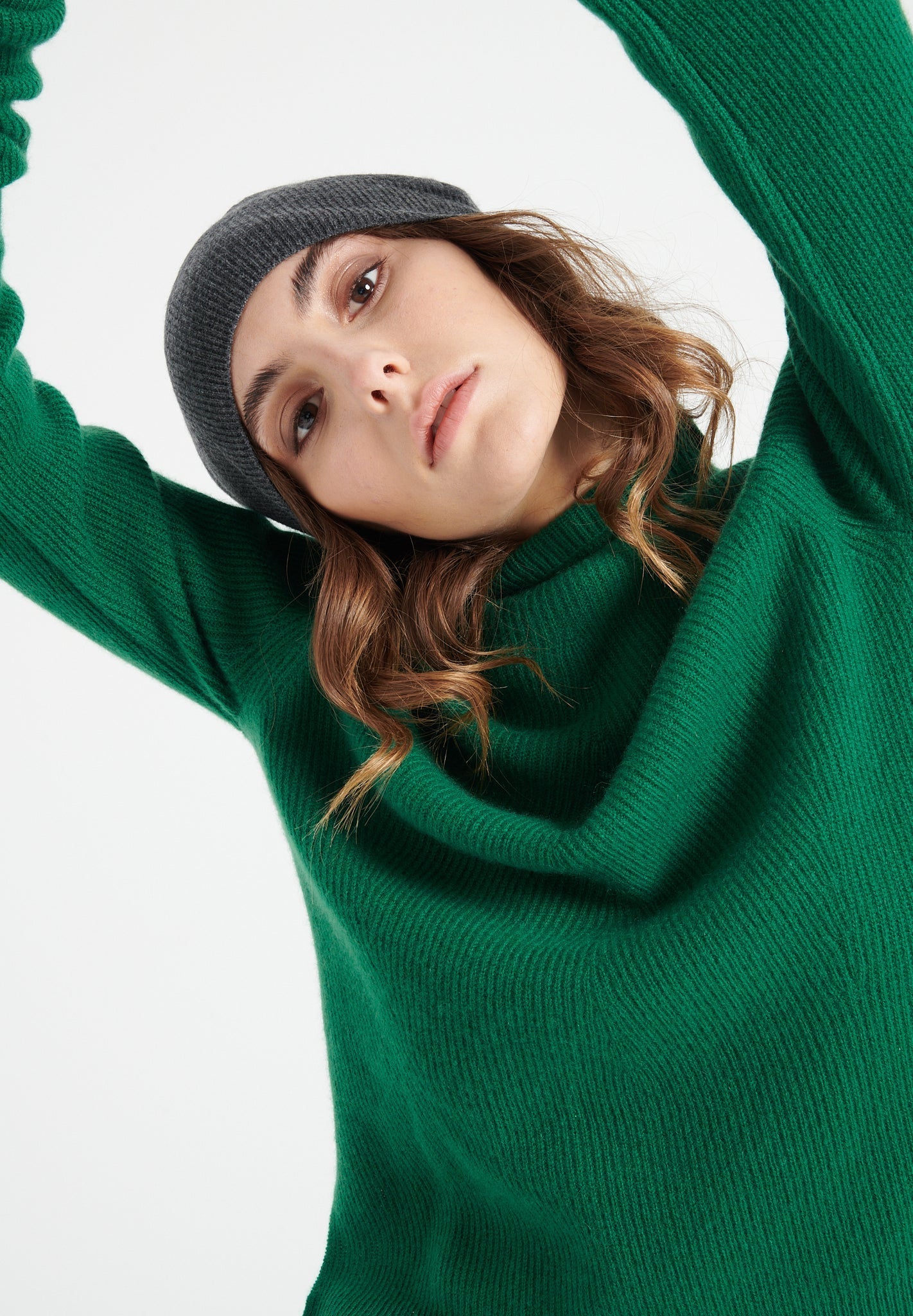 Pure Cashmere Turtleneck Sweater (Lilly 26)