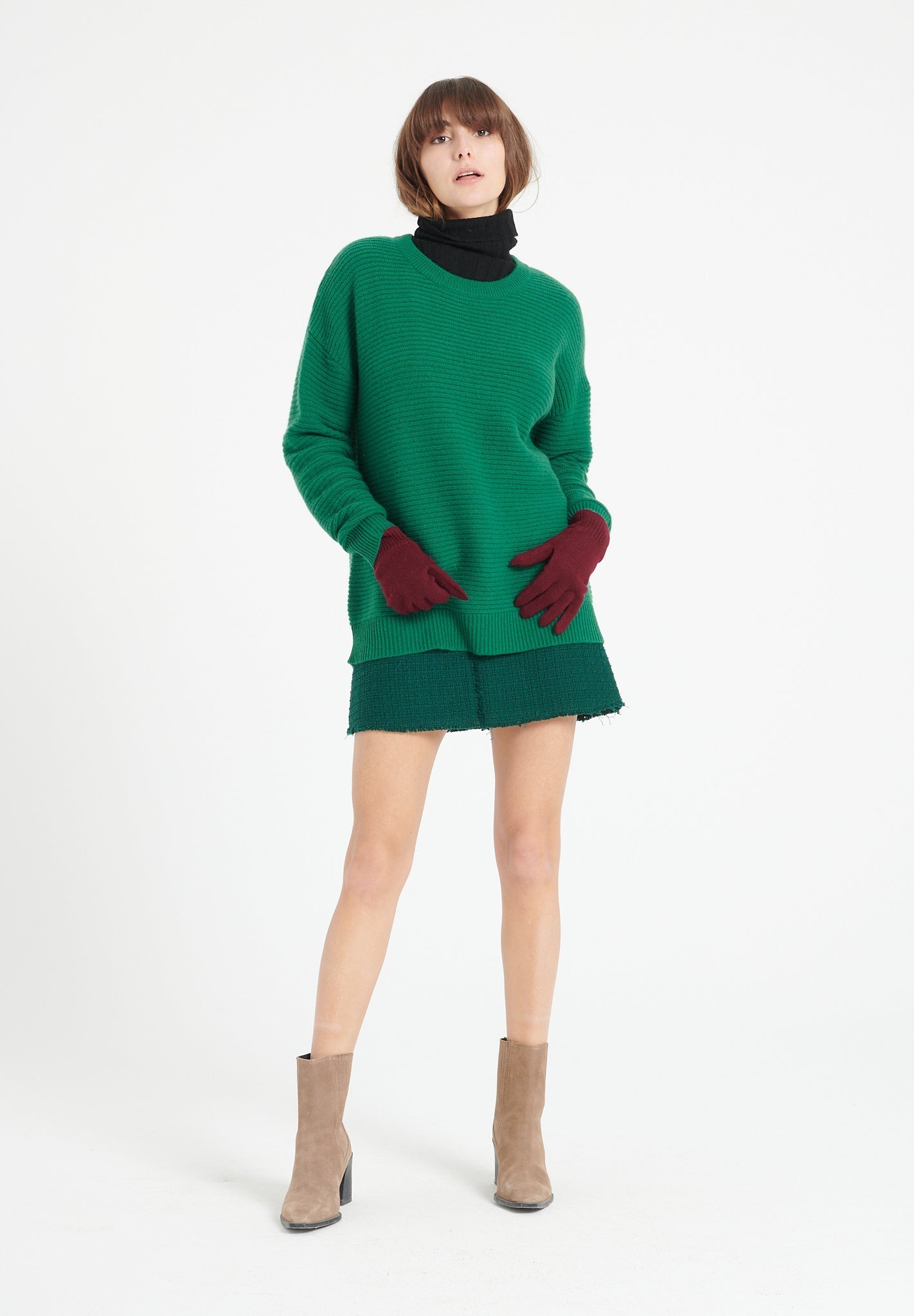 Pure Cashmere 4 ply Round Neck Sweater (Lilly 30)