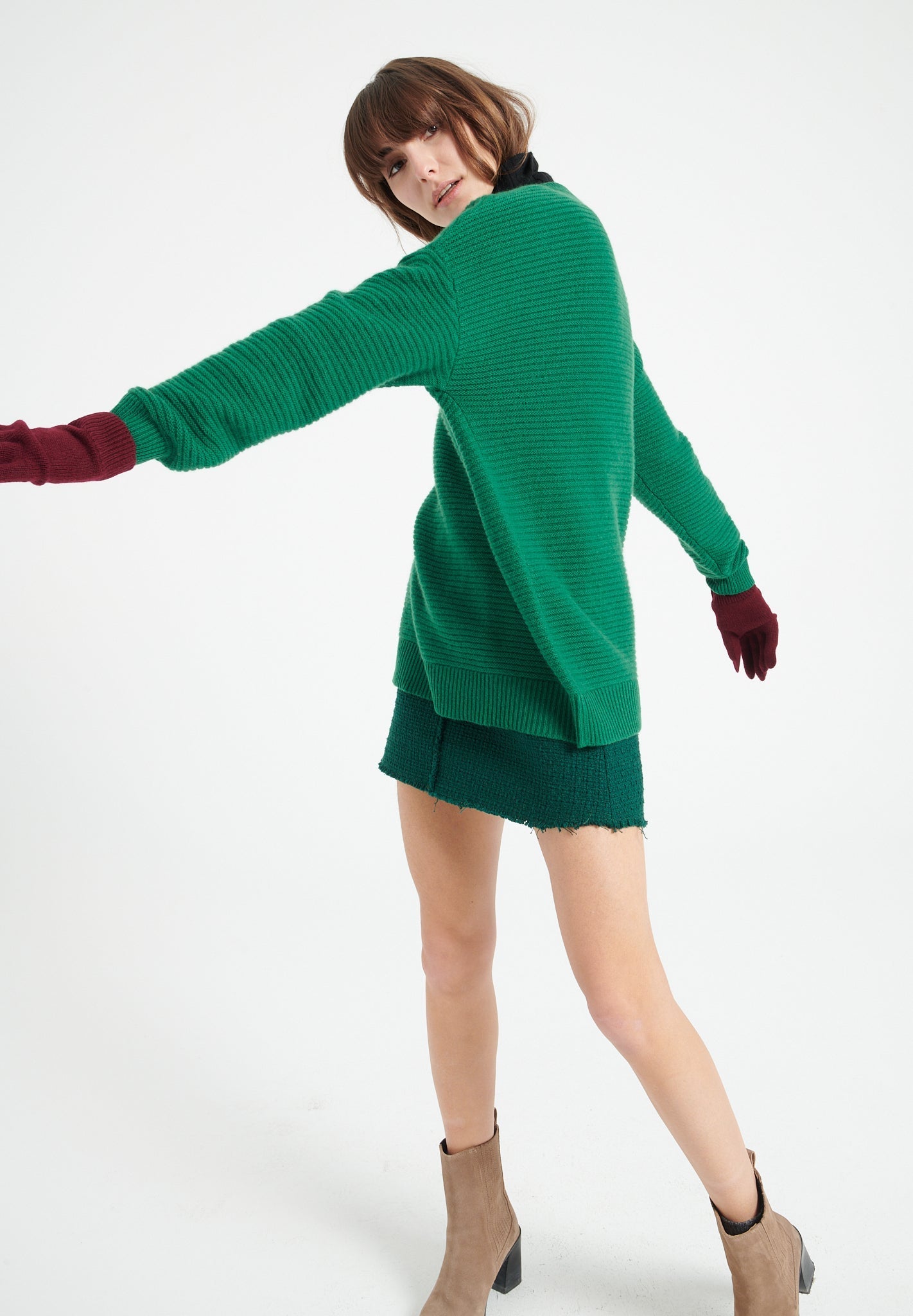 Pure Cashmere 4 ply Round Neck Sweater (Lilly 30)