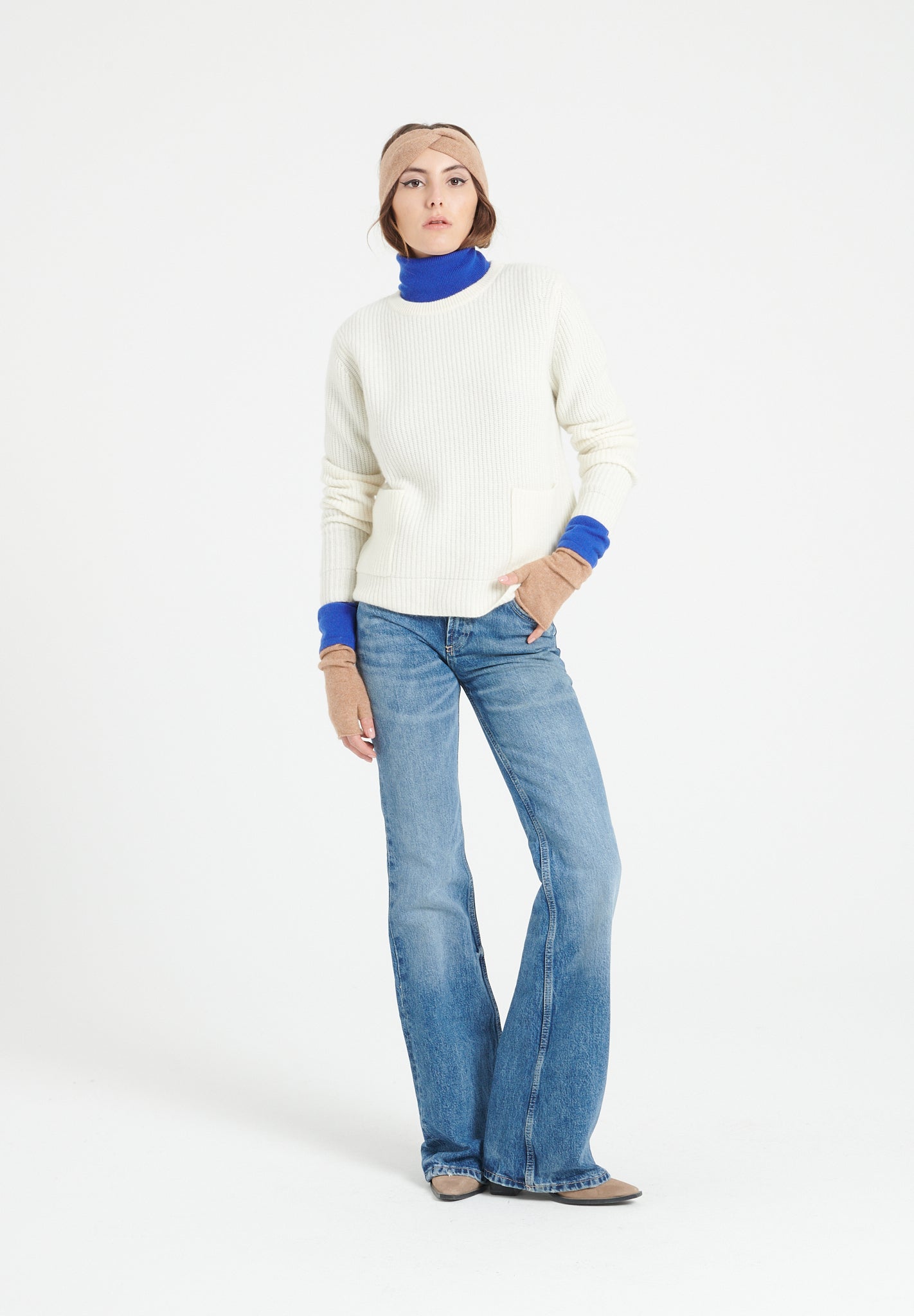Pure Cashmere 4 ply Round Neck Sweater w/Ribbing (Lilly 32)