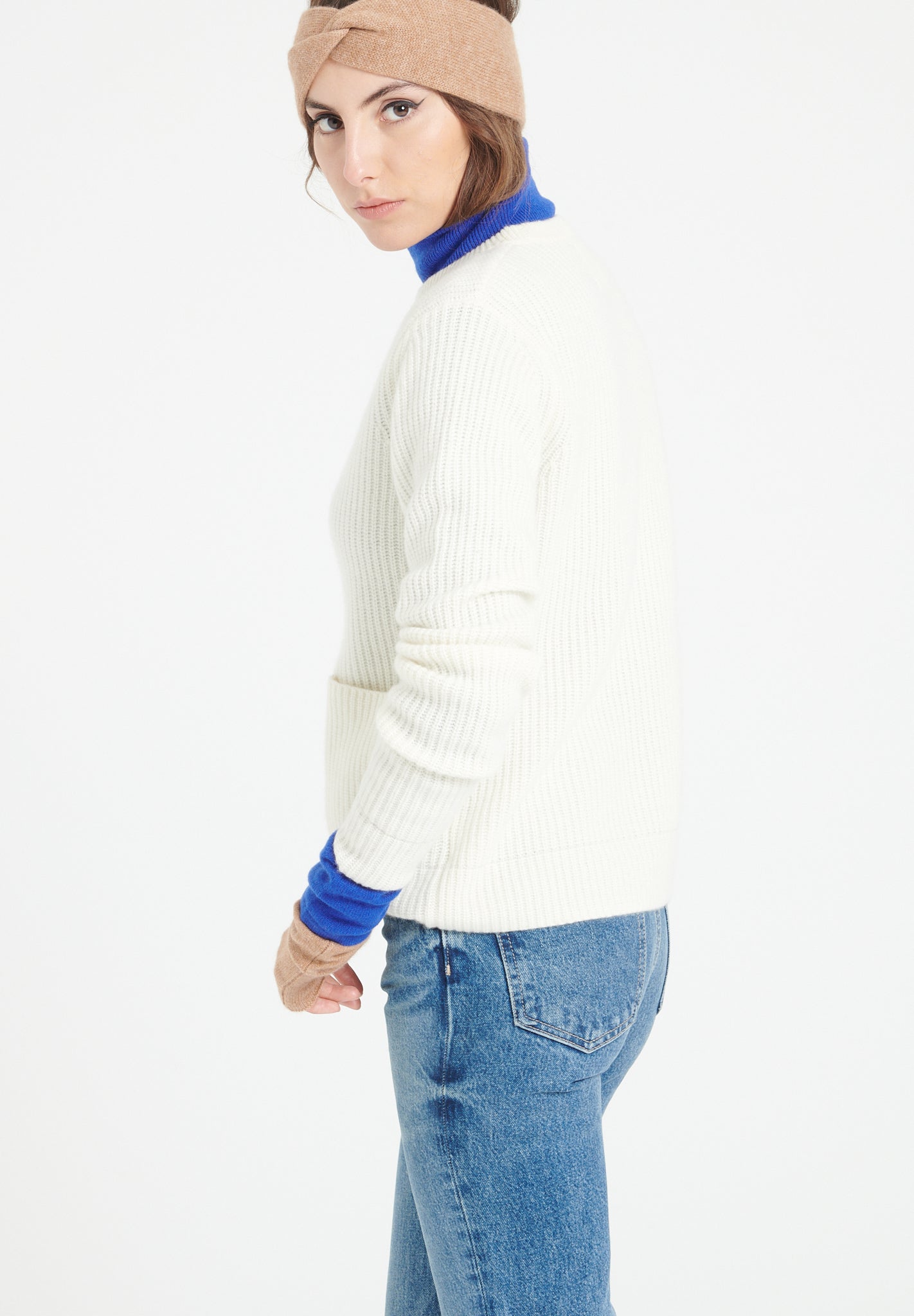 Pure Cashmere 4 ply Round Neck Sweater w/Ribbing (Lilly 32)