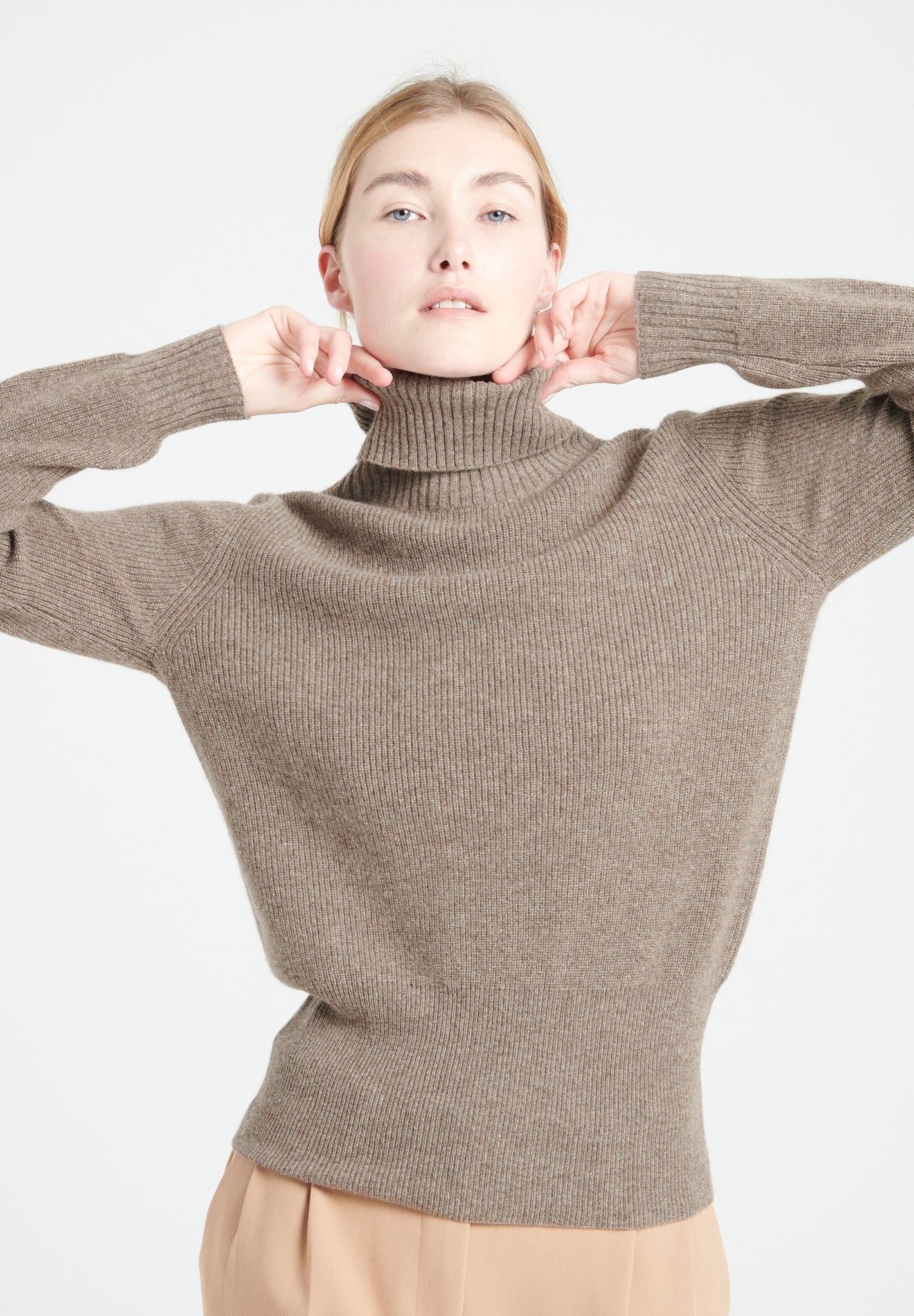 Pure Cashmere Rib Knit Turtleneck Sweater (Lilly 21)