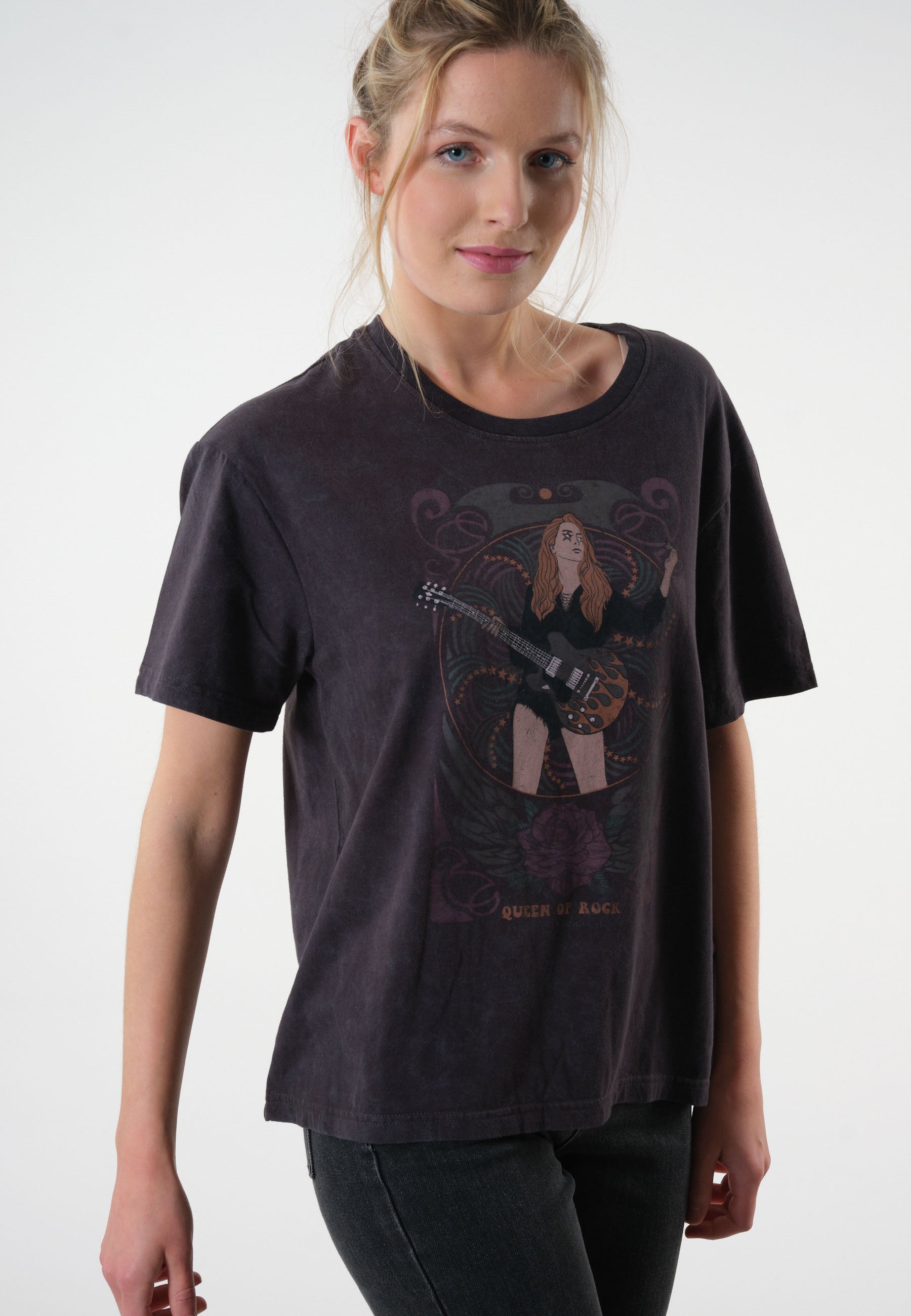 Deeluxe Mucha T-Shirt
