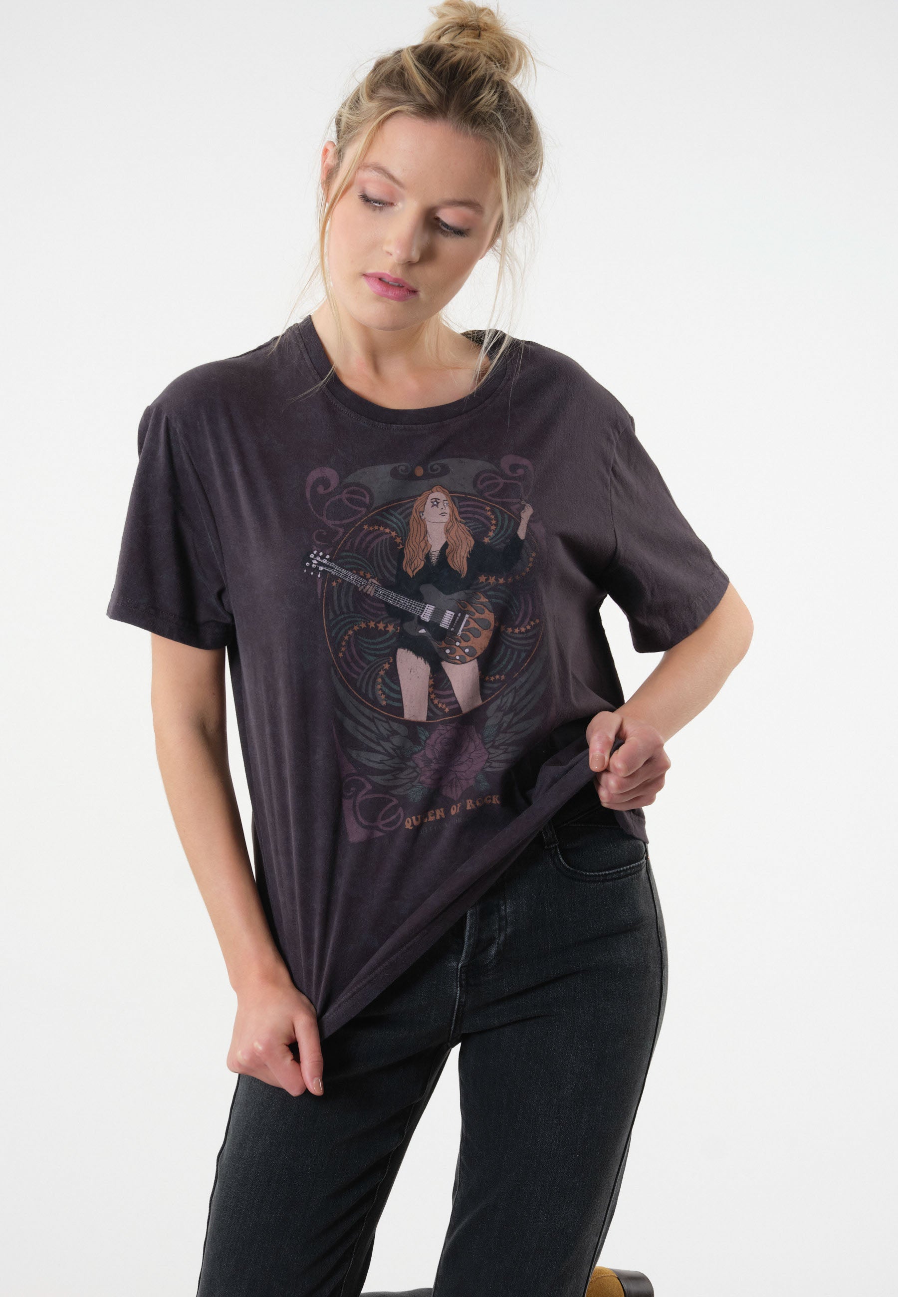 Deeluxe Mucha T-Shirt