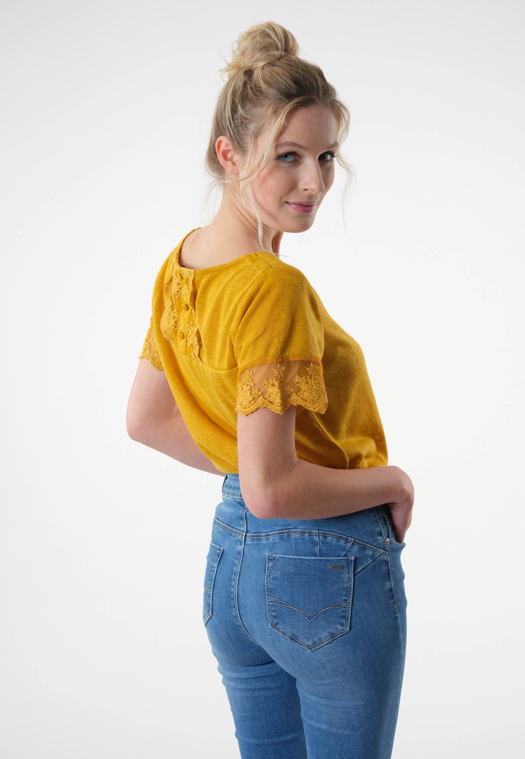 Deeluxe Divine T-Shirt